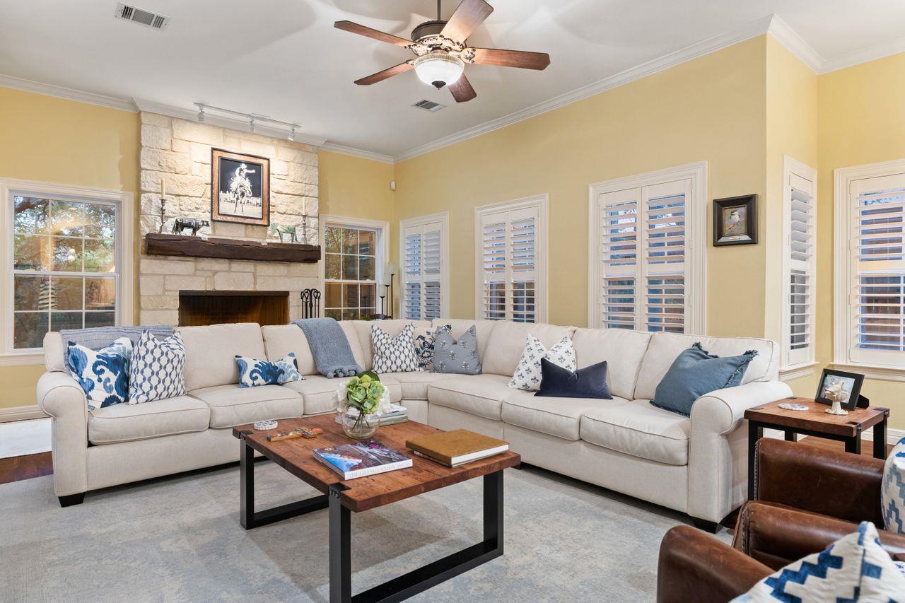 1221 Havre Lafitte Dr, Austin, TX 78746