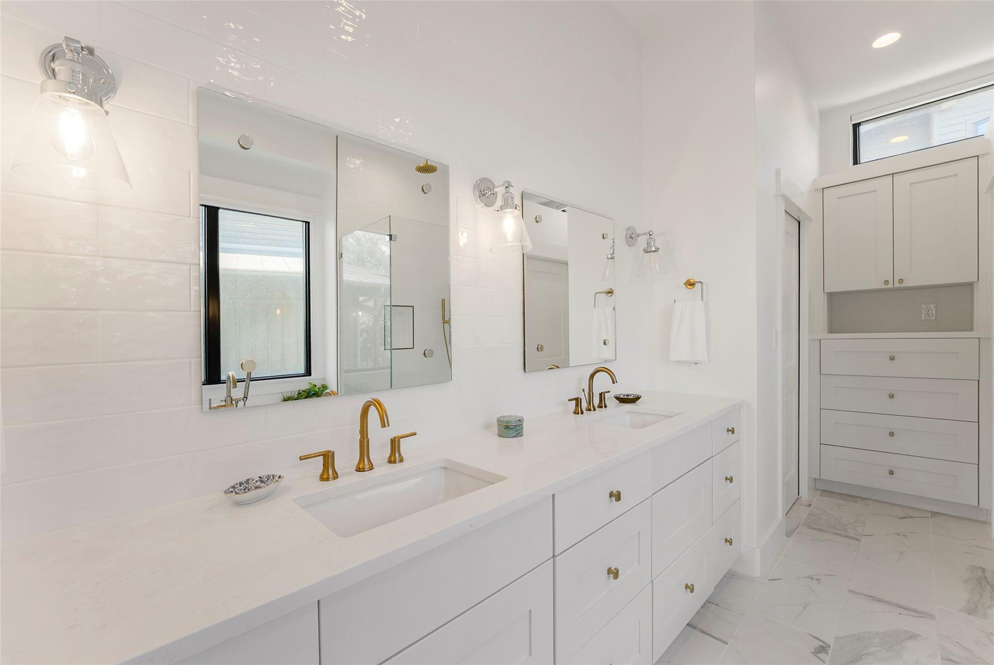 19213 Lost Tree Blvd, Spicewood, TX 78669