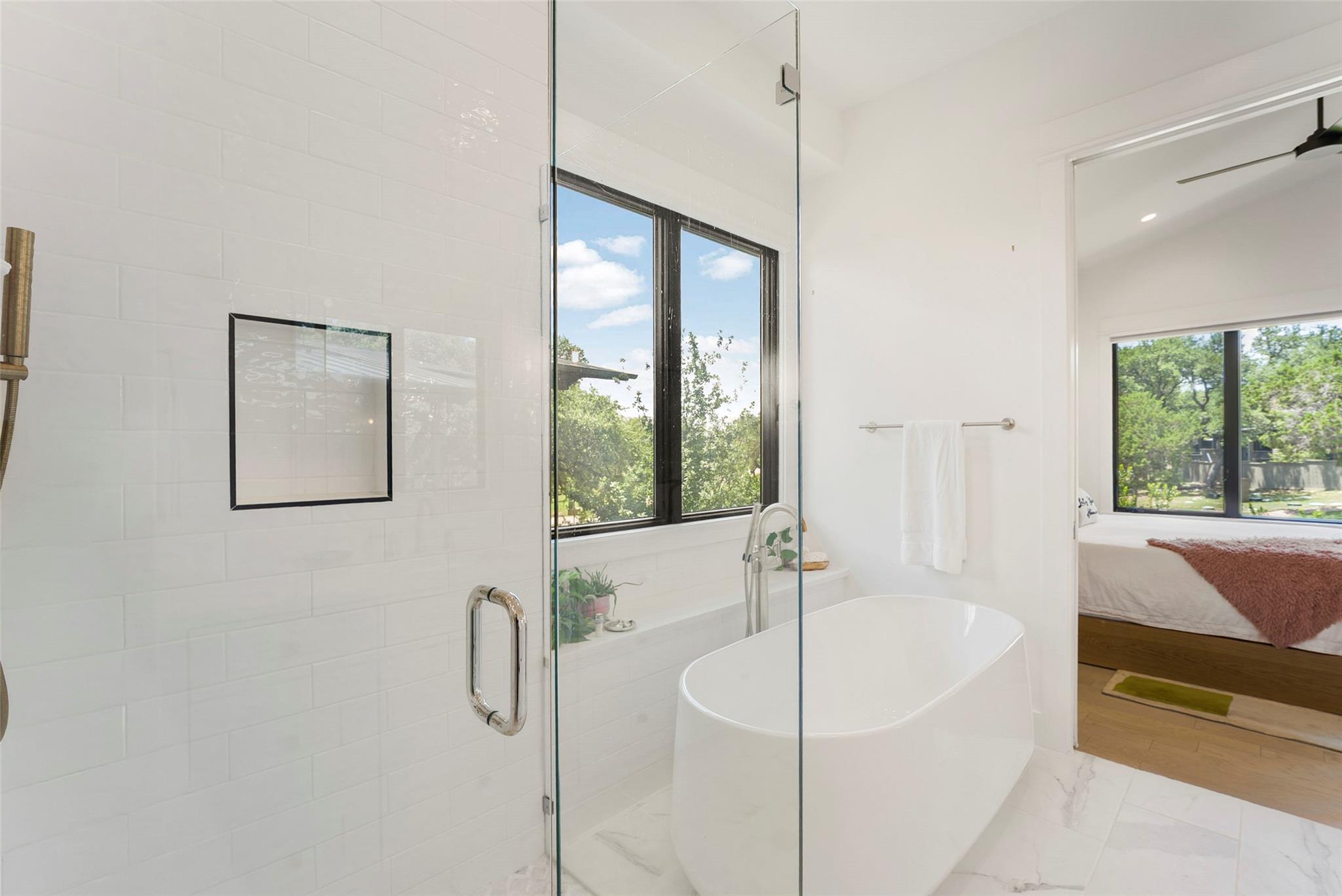 19213 Lost Tree Blvd, Spicewood, TX 78669