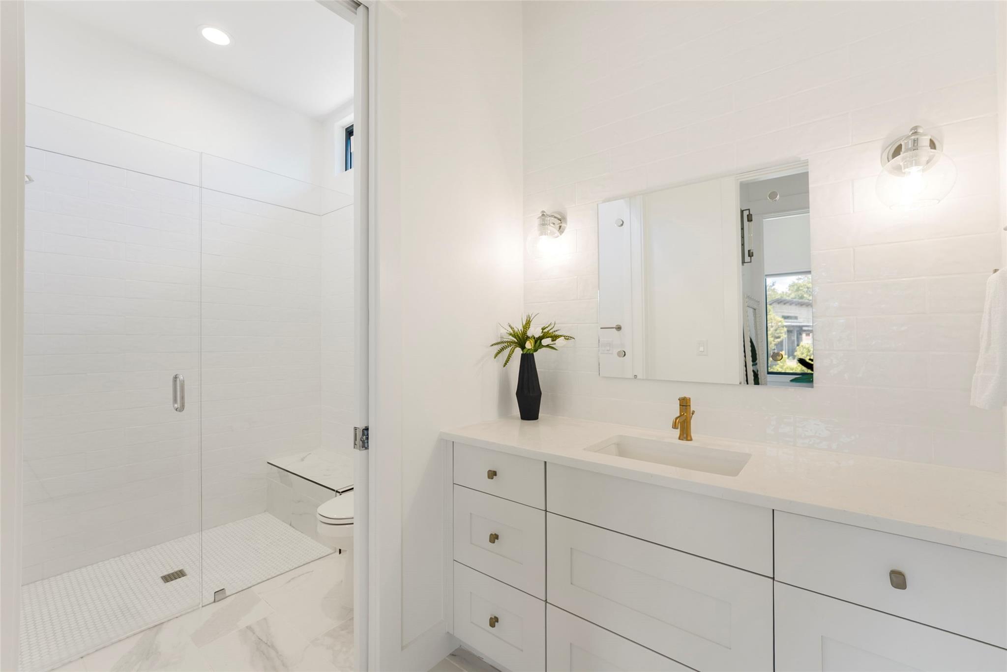 19213 Lost Tree Blvd, Spicewood, TX 78669