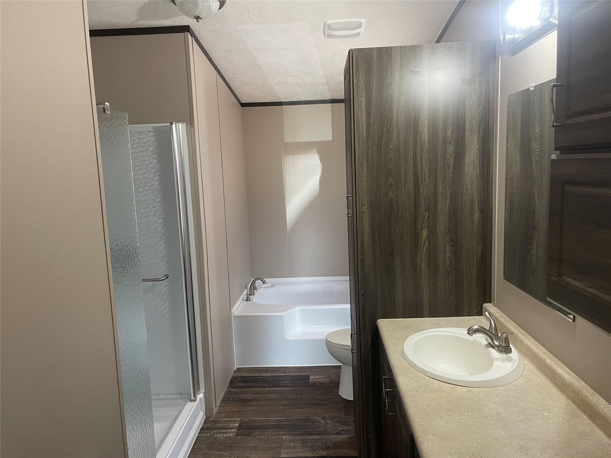 1766 Sandy Creek Rd, Red Rock, TX 78616