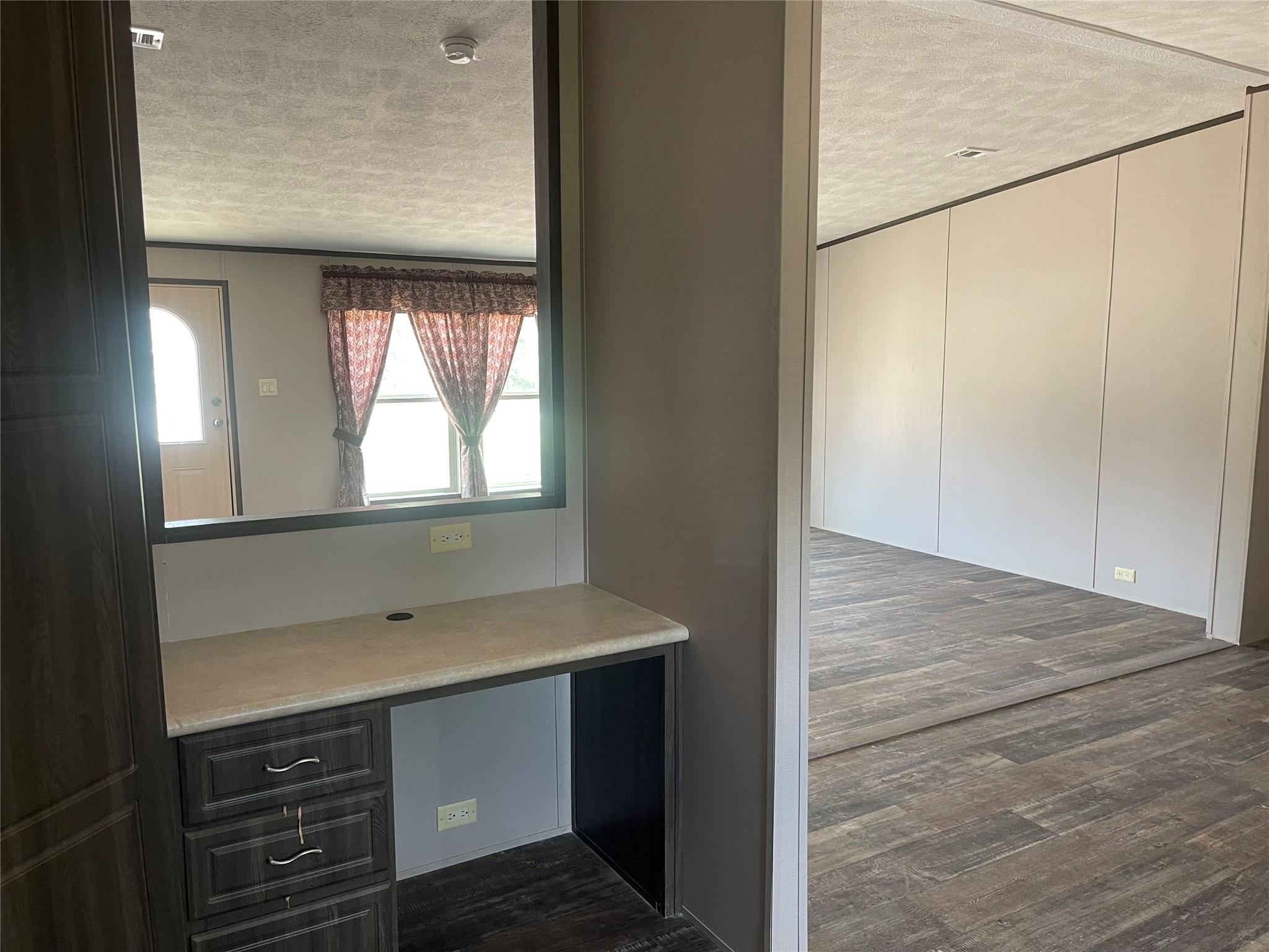 1766 Sandy Creek Rd, Red Rock, TX 78616