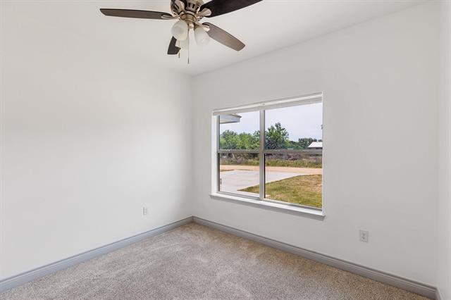 111 E Mesquite Dr, Granite Shoals, TX 78654