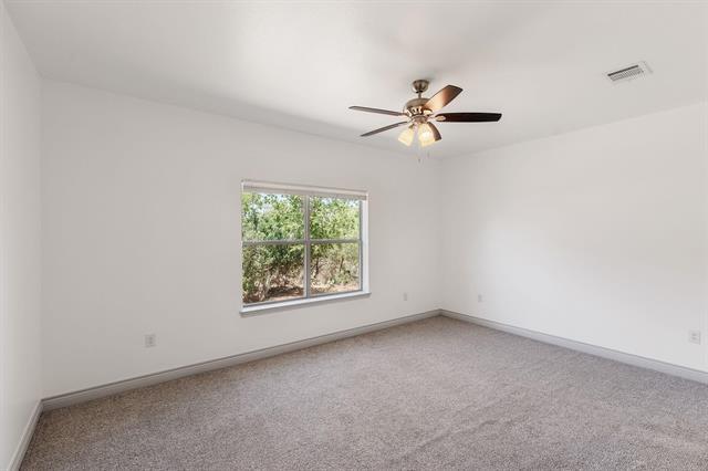 111 E Mesquite Dr, Granite Shoals, TX 78654