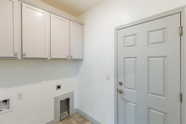 111 E Mesquite Dr, Granite Shoals, TX 78654