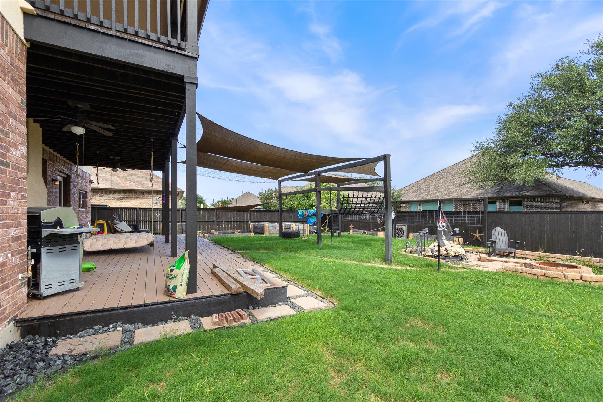 1915 Los Santos Dr, San Marcos, TX 78666