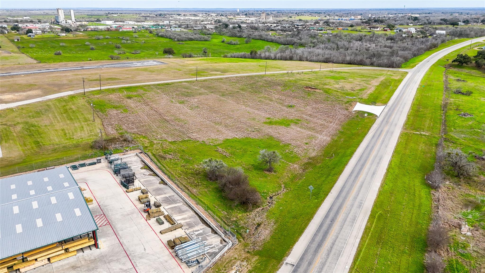 2700 Us-183, Gonzales, TX 78629