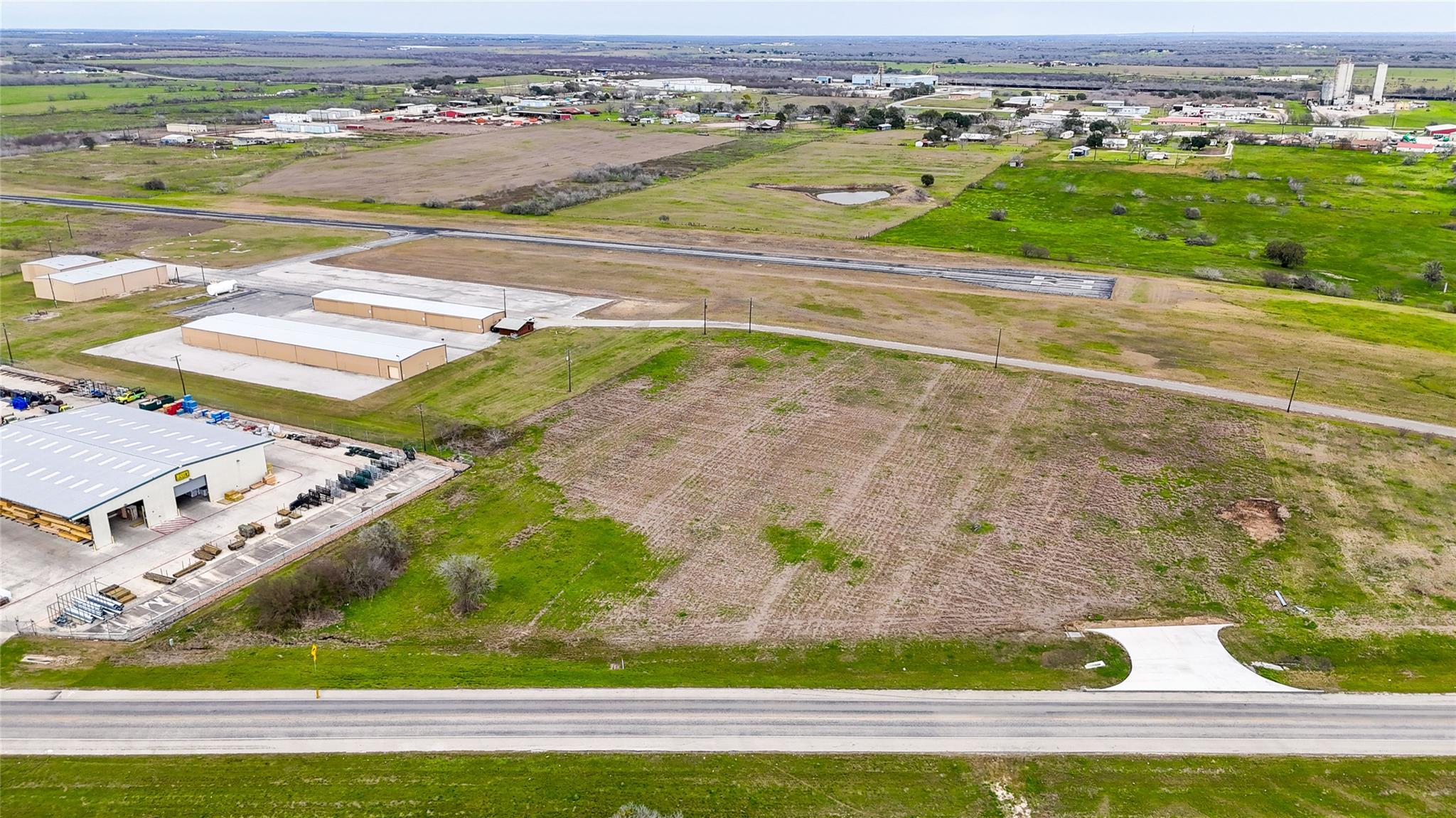 2700 Us-183, Gonzales, TX 78629