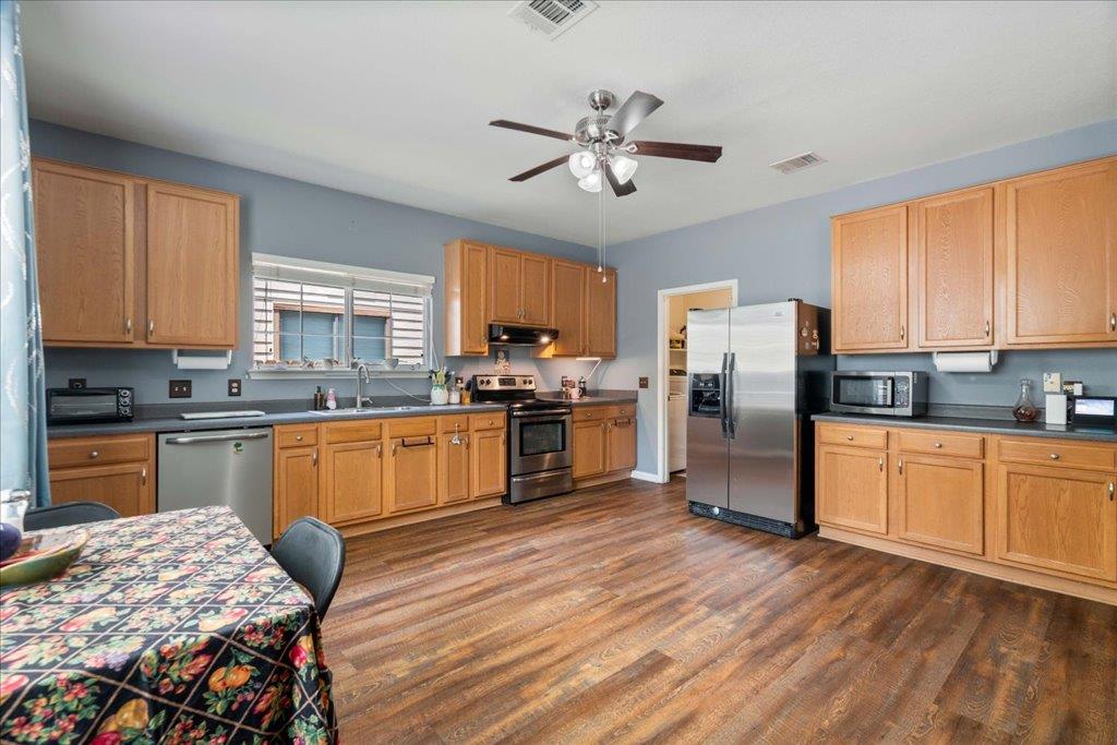 8008 Verbank Villa Dr, Austin, TX 78747