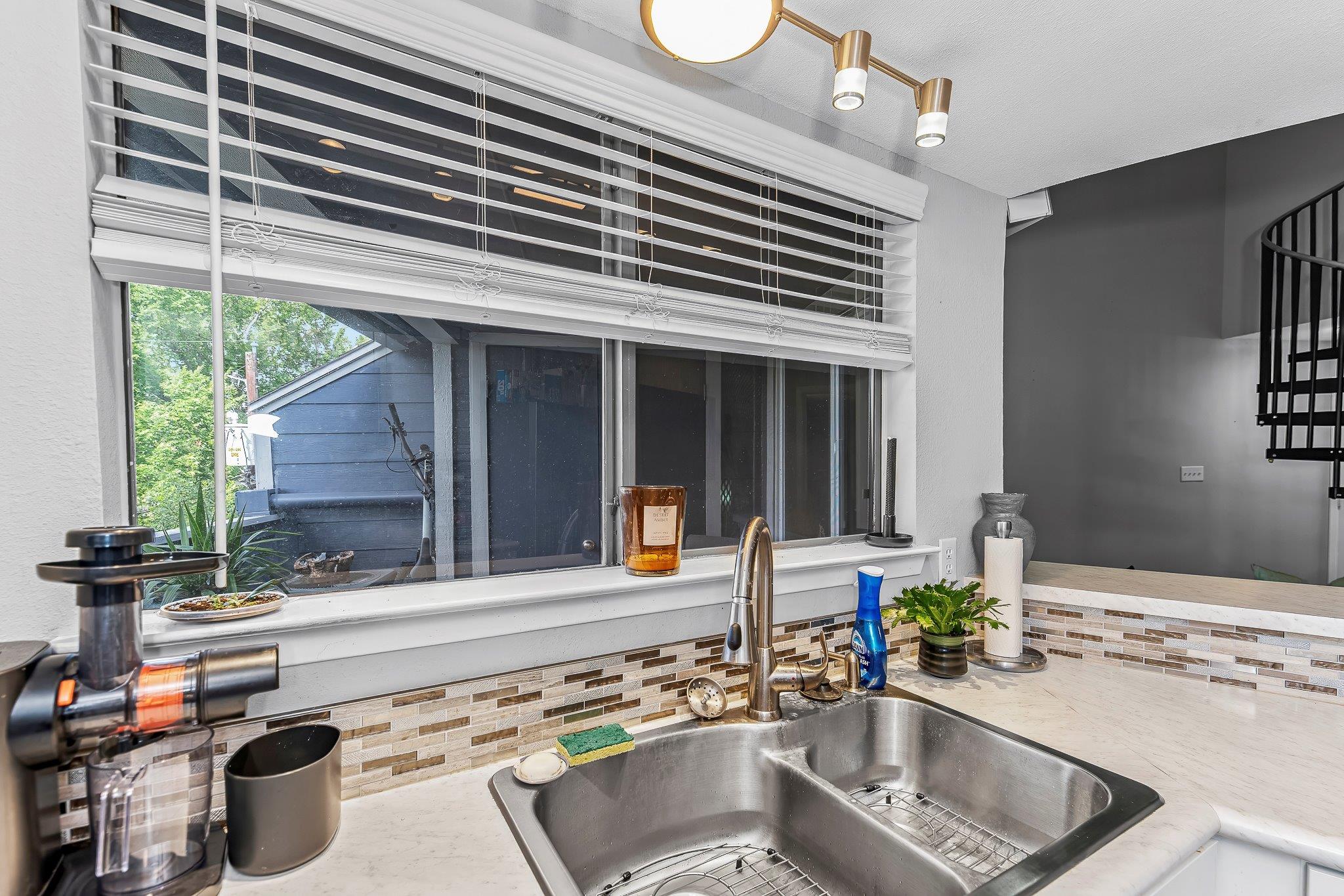2500 Burleson Rd # 621, Austin, TX 78741