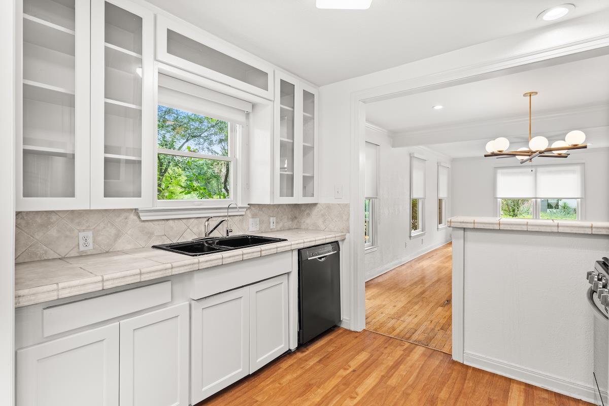 5408 Montview St, Austin, TX 78756