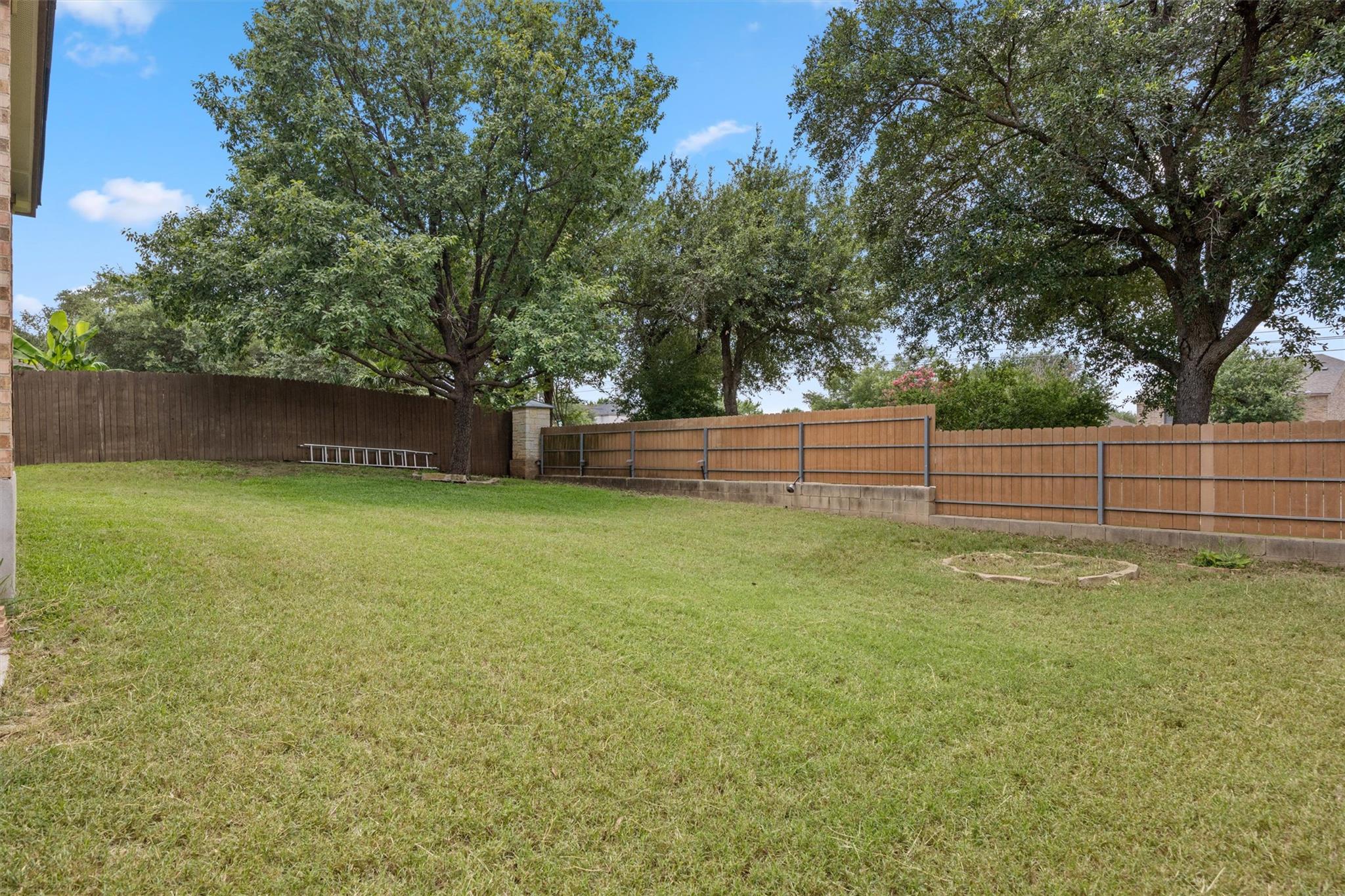 605 Whistlers Walk Trl, Cedar Park, TX 78613