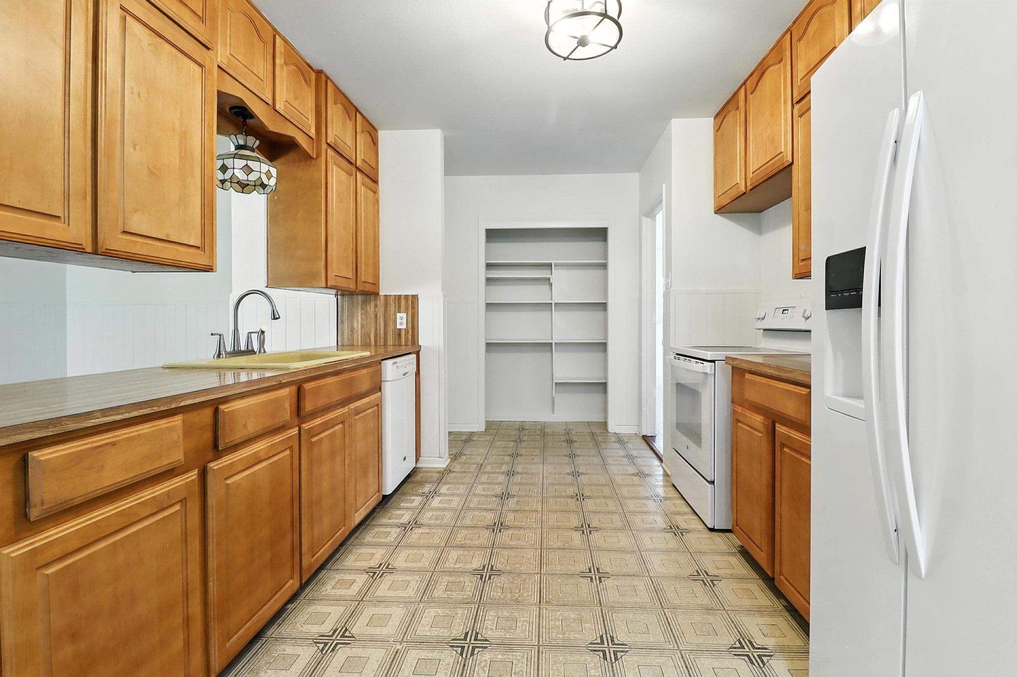 7505 Forest Wood Rd, Austin, TX 78745