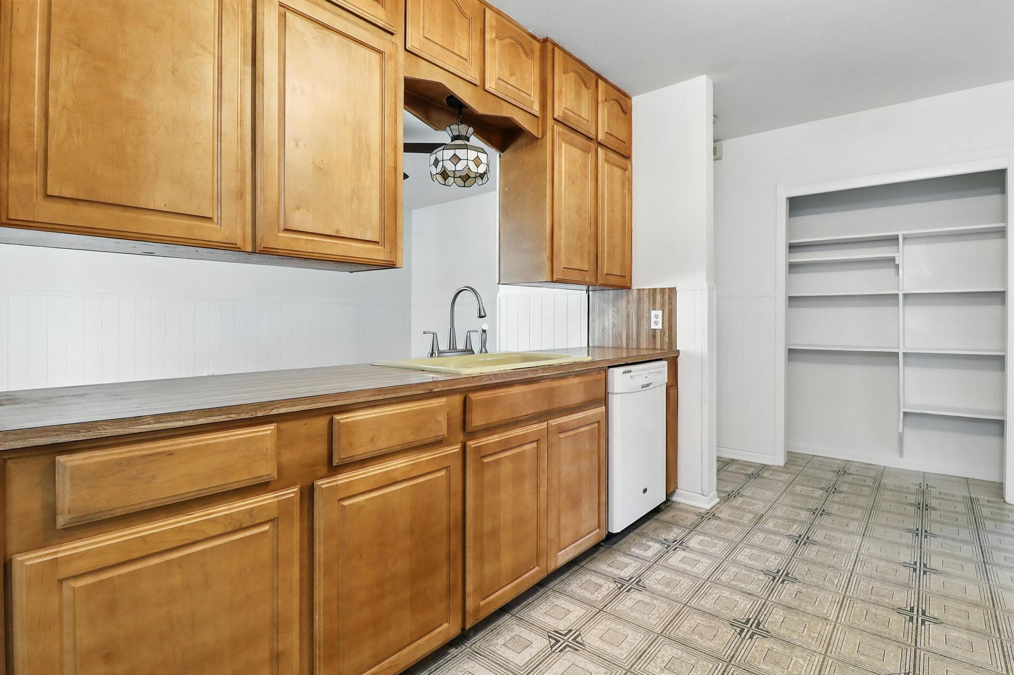 7505 Forest Wood Rd, Austin, TX 78745