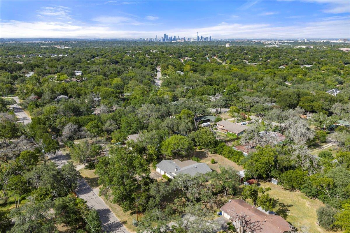 7505 Forest Wood Rd, Austin, TX 78745