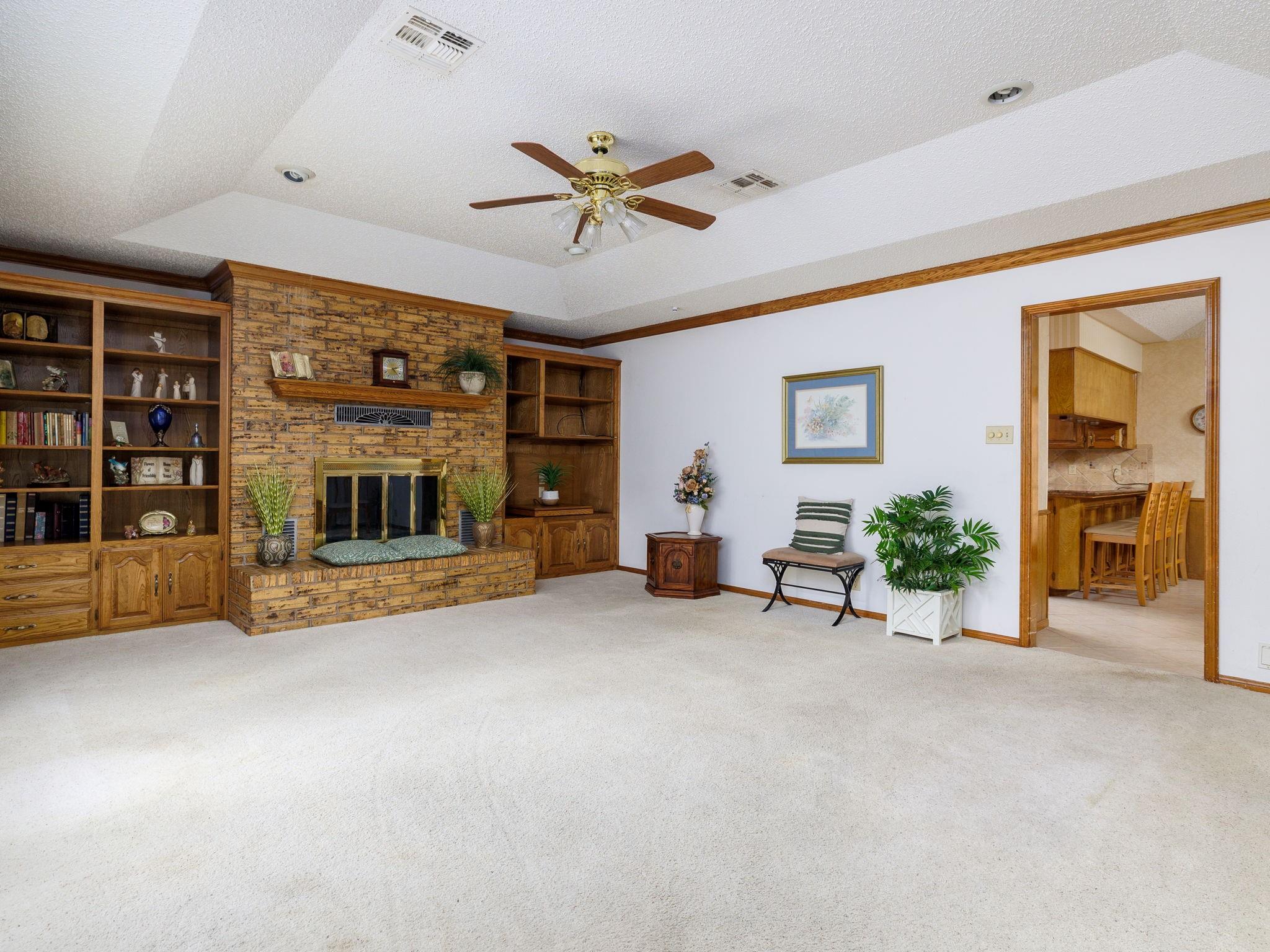 704 Enfield Rd, Rockdale, TX 76567