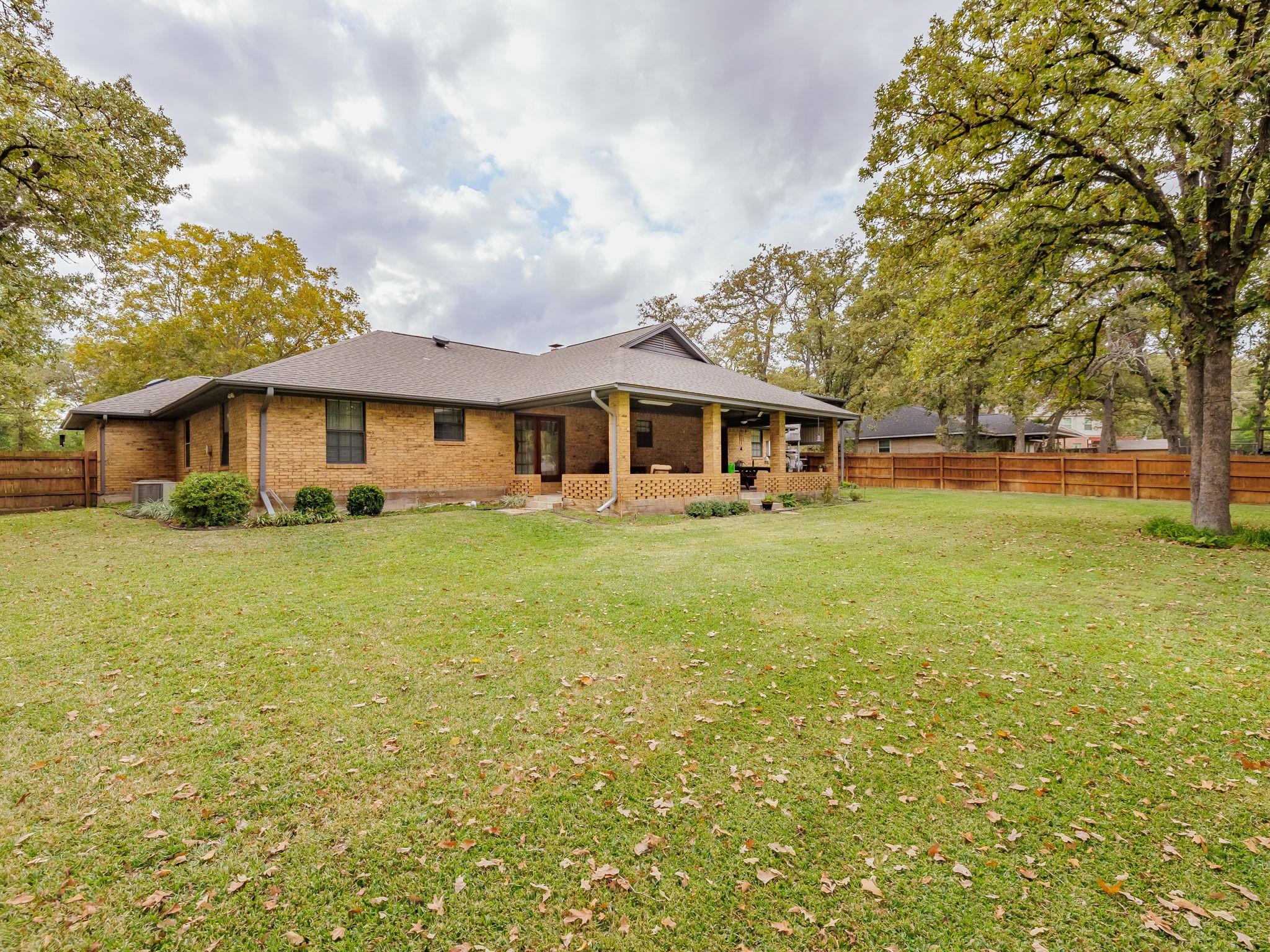 704 Enfield Rd, Rockdale, TX 76567