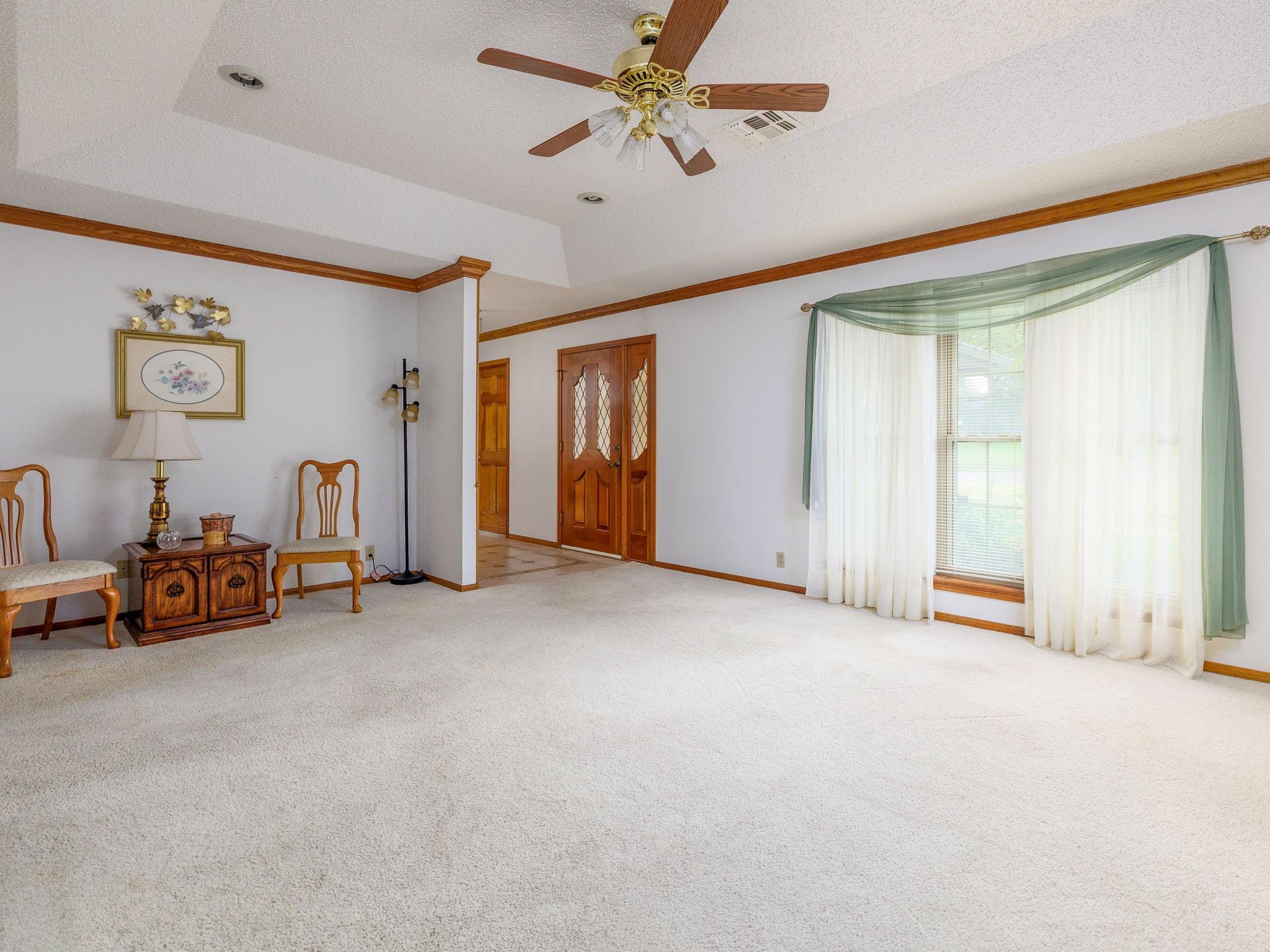 704 Enfield Rd, Rockdale, TX 76567