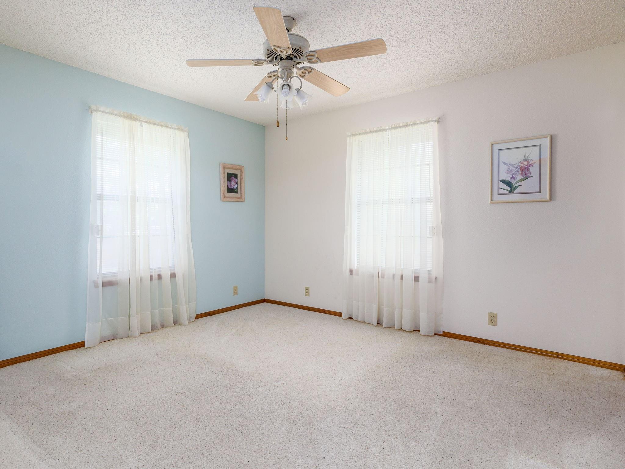 704 Enfield Rd, Rockdale, TX 76567