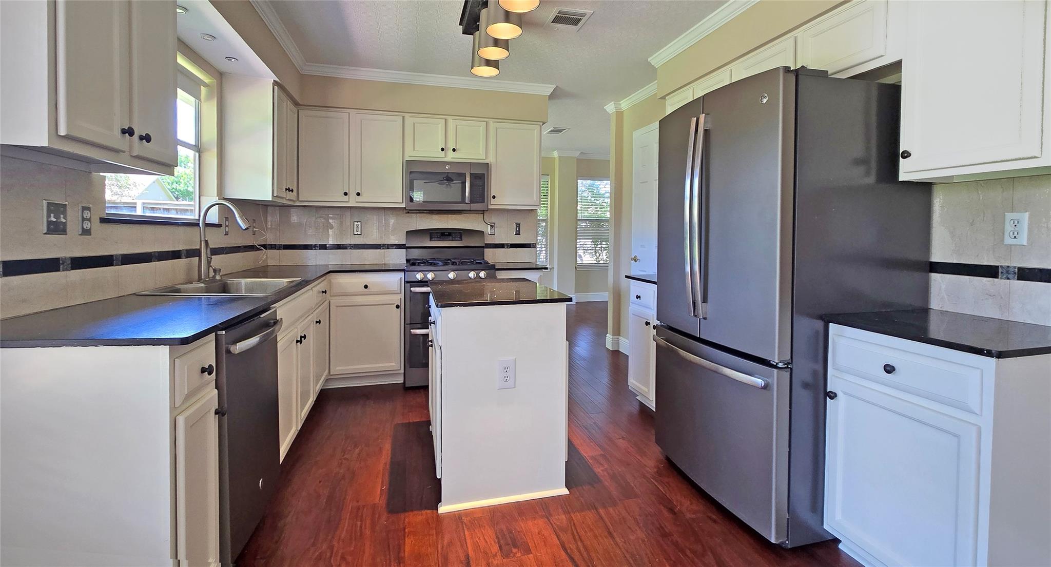 Cedar Park, TX 78613