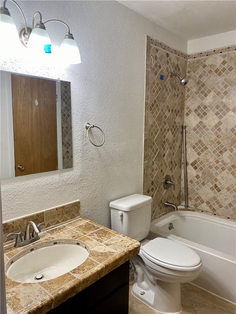 8418 Fathom Cir # D-401, Austin, TX 78750