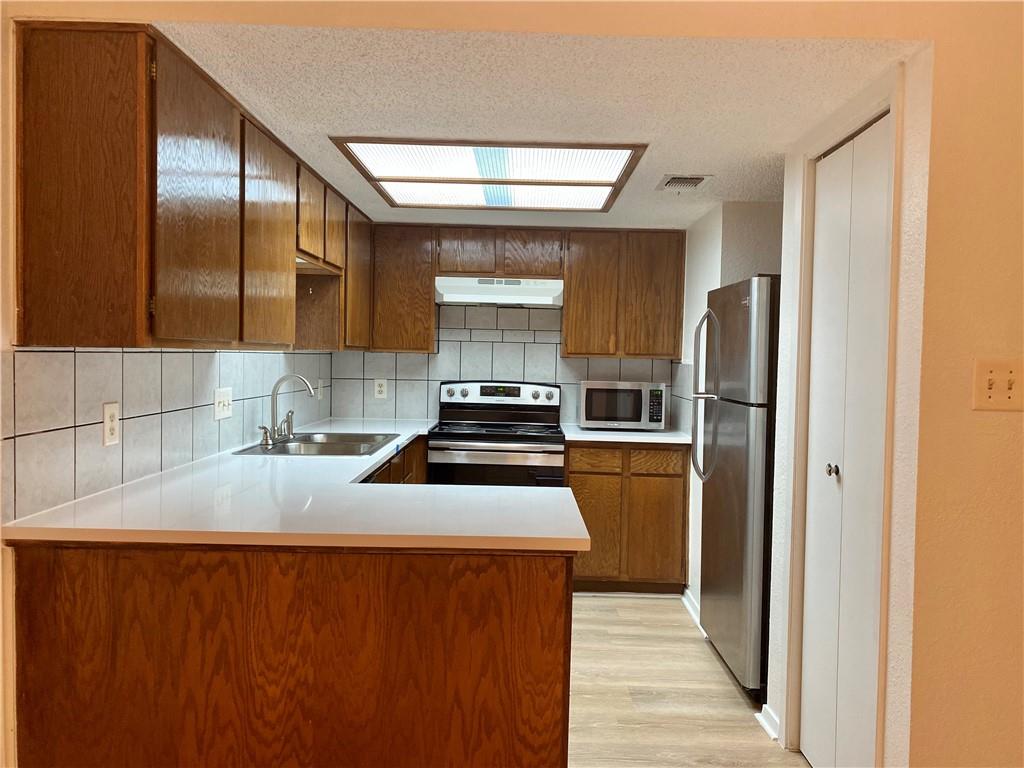 8418 Fathom Cir # D-401, Austin, TX 78750