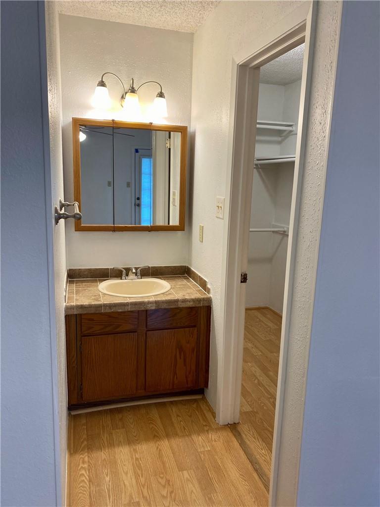8418 Fathom Cir # D-401, Austin, TX 78750