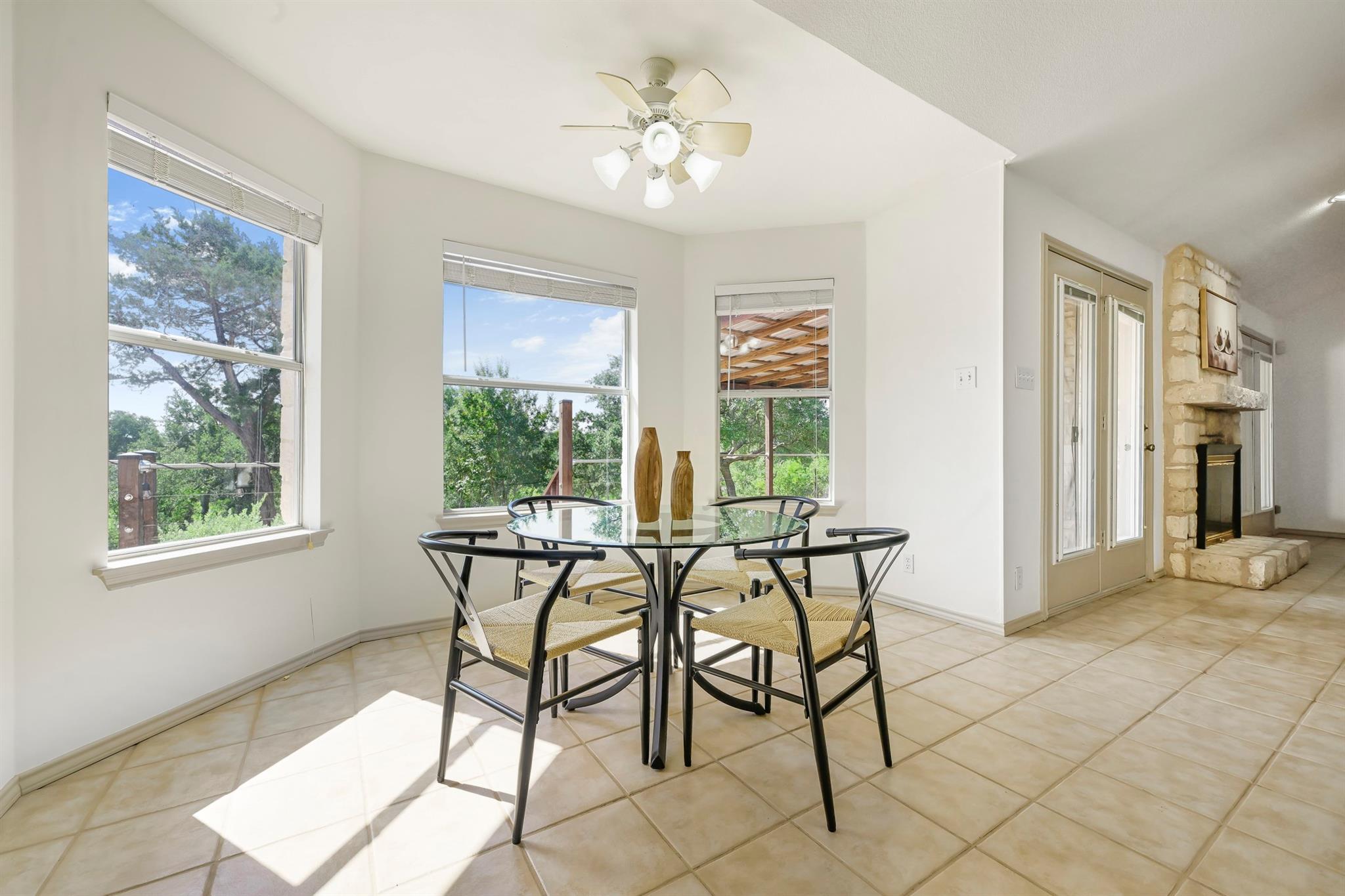 250 Brunson Ln, Wimberley, TX 78676
