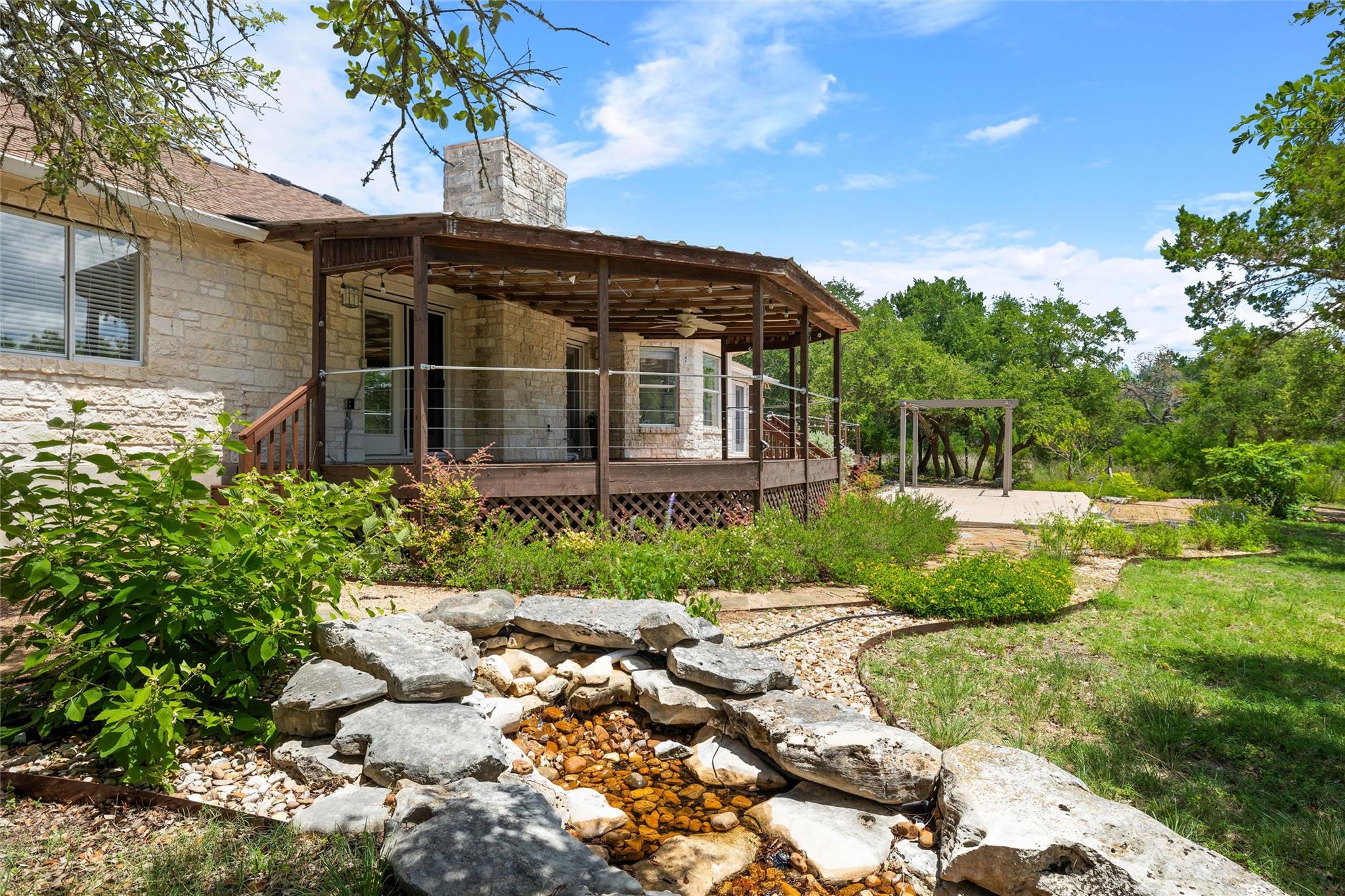 250 Brunson Ln, Wimberley, TX 78676