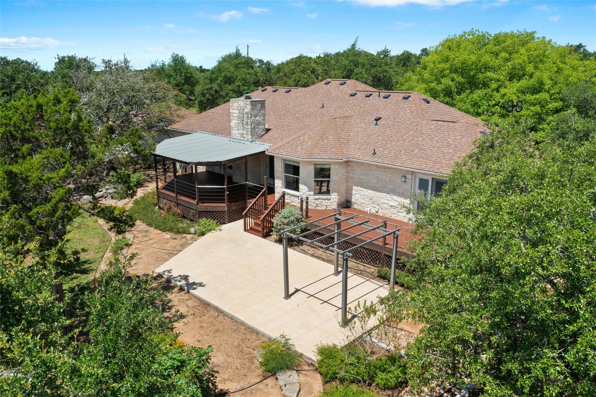 250 Brunson Ln, Wimberley, TX 78676