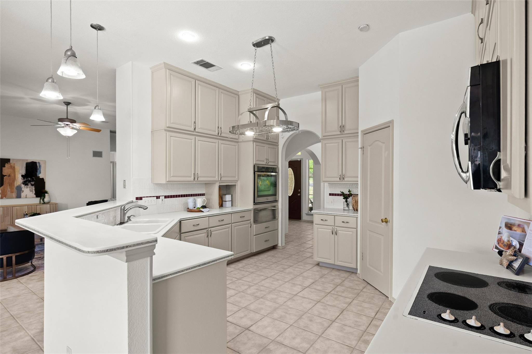 250 Brunson Ln, Wimberley, TX 78676