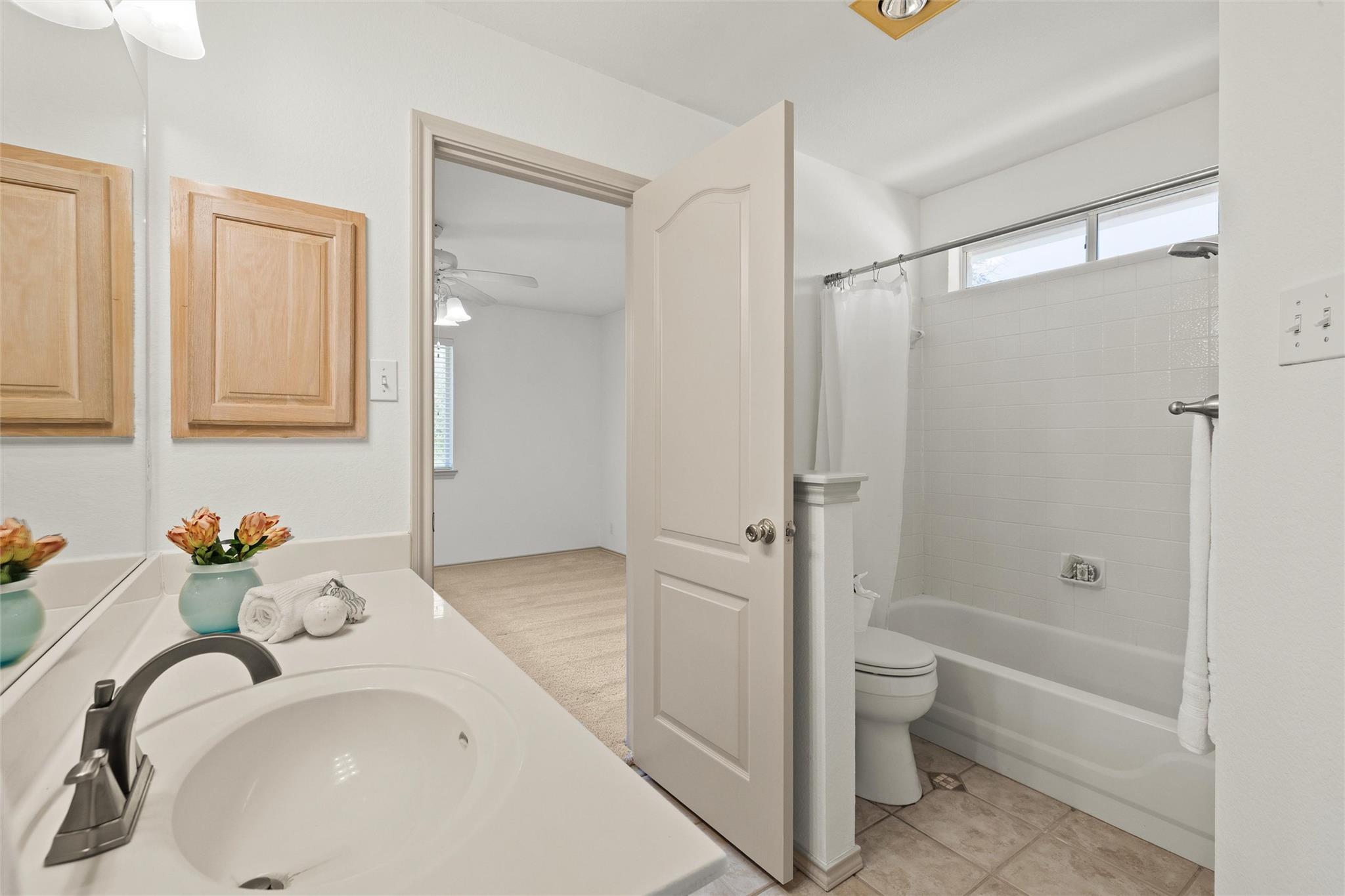 250 Brunson Ln, Wimberley, TX 78676