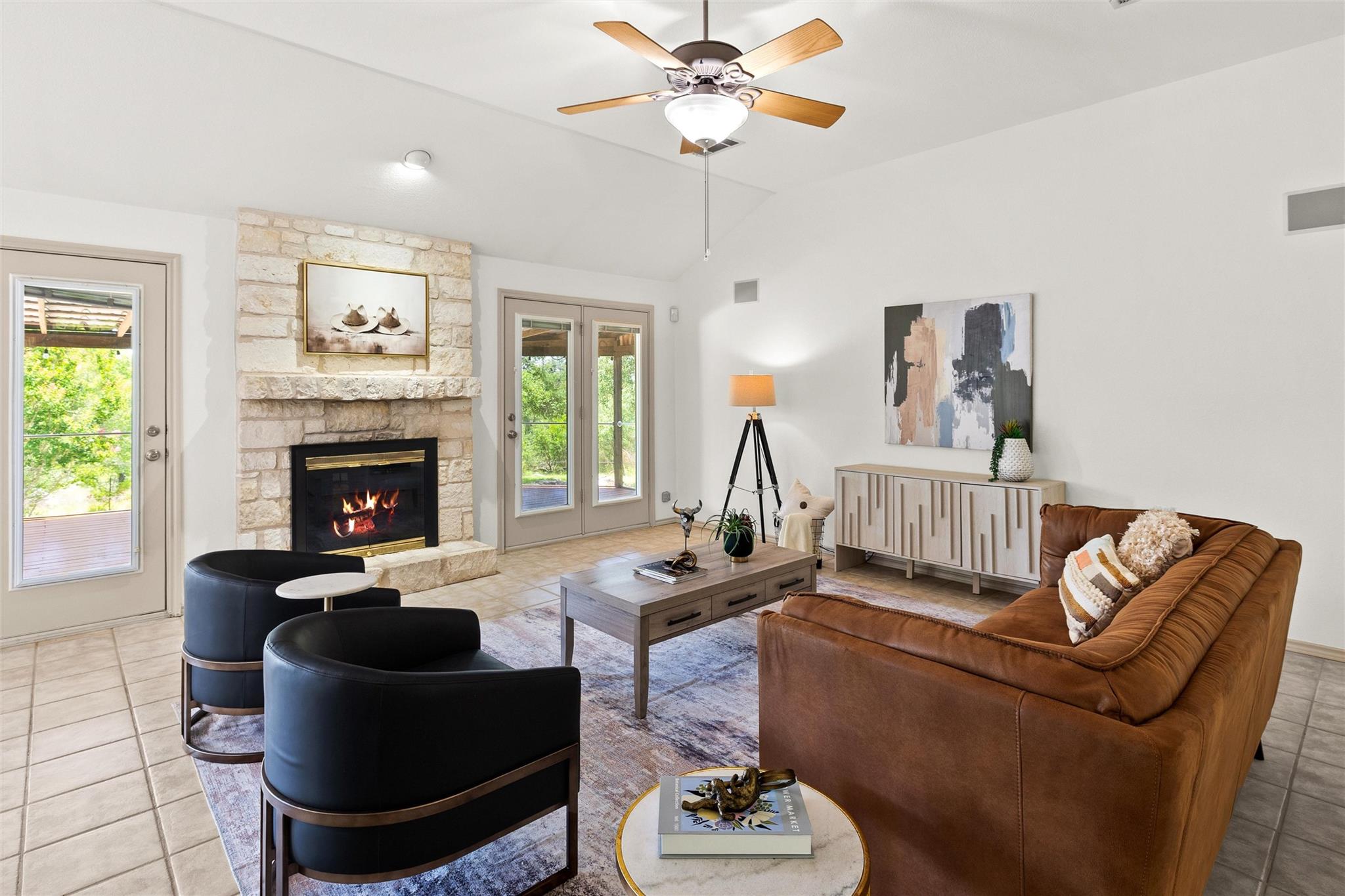 250 Brunson Ln, Wimberley, TX 78676