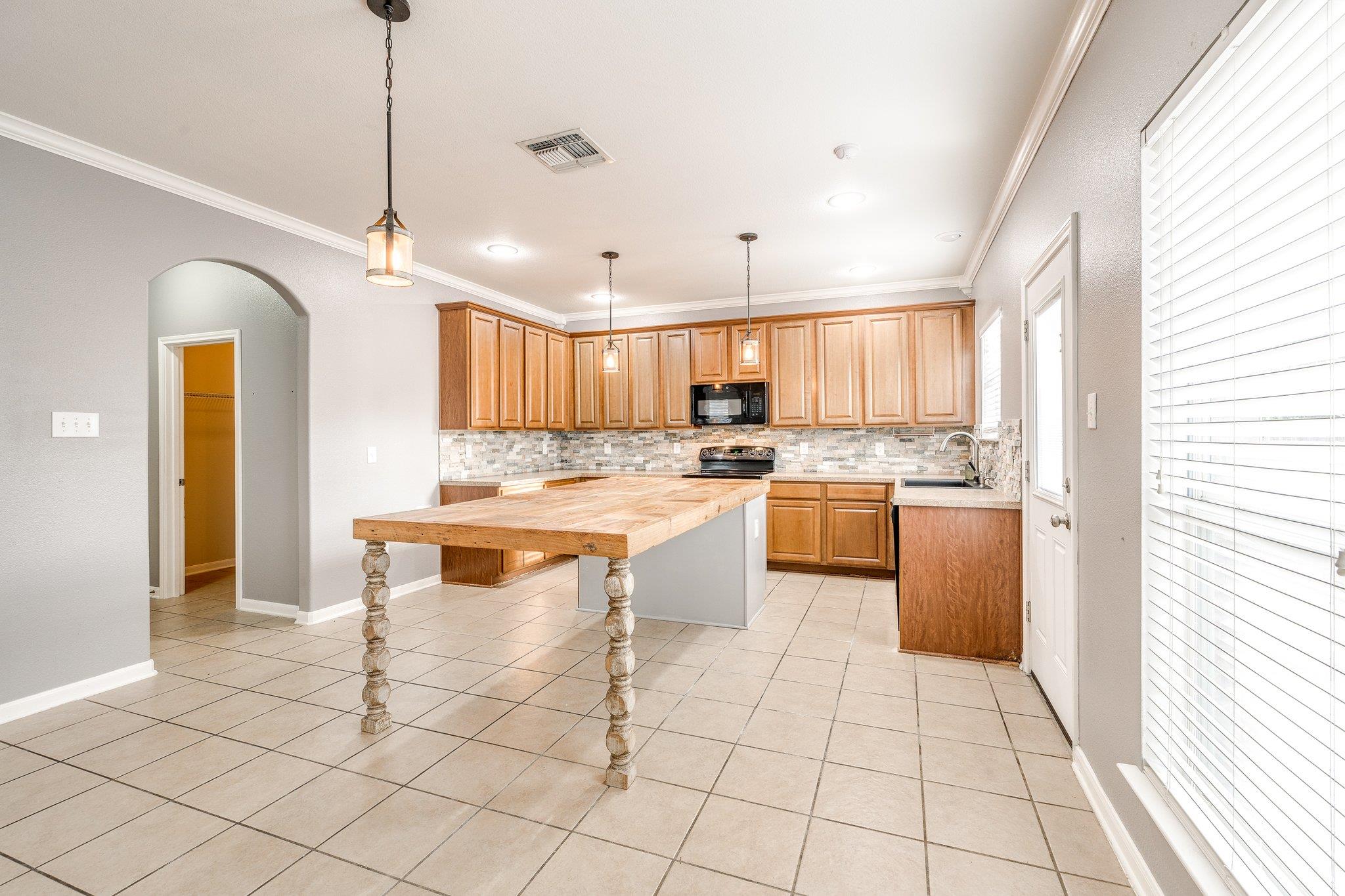 12618 Prude Ranch, San Antonio, TX 78254