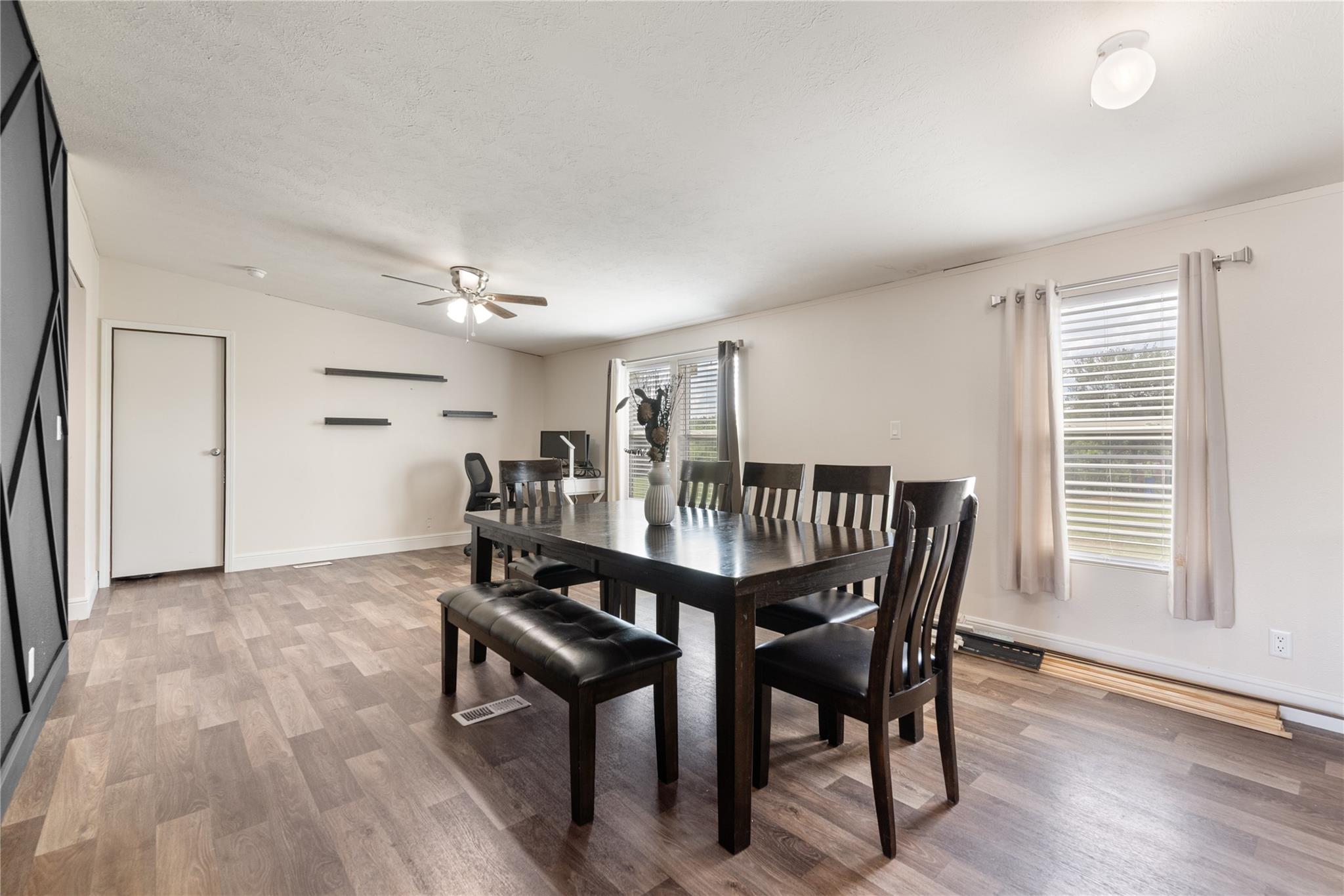 138 Milagros Dr, Cedar Creek, TX 78612