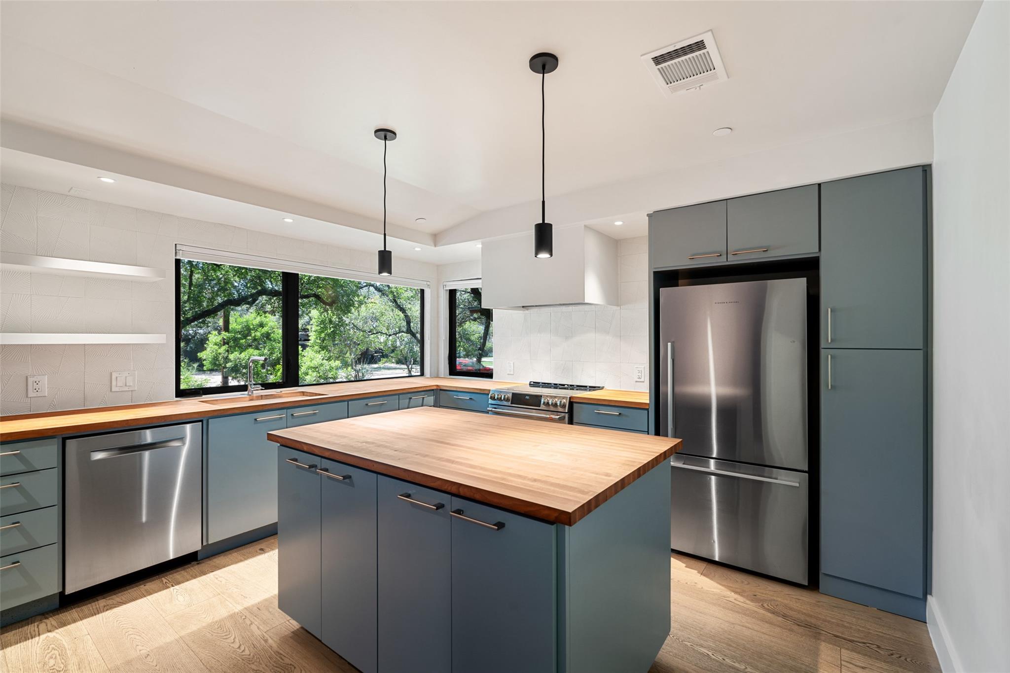 419 Brady Ln, Austin, TX 78746