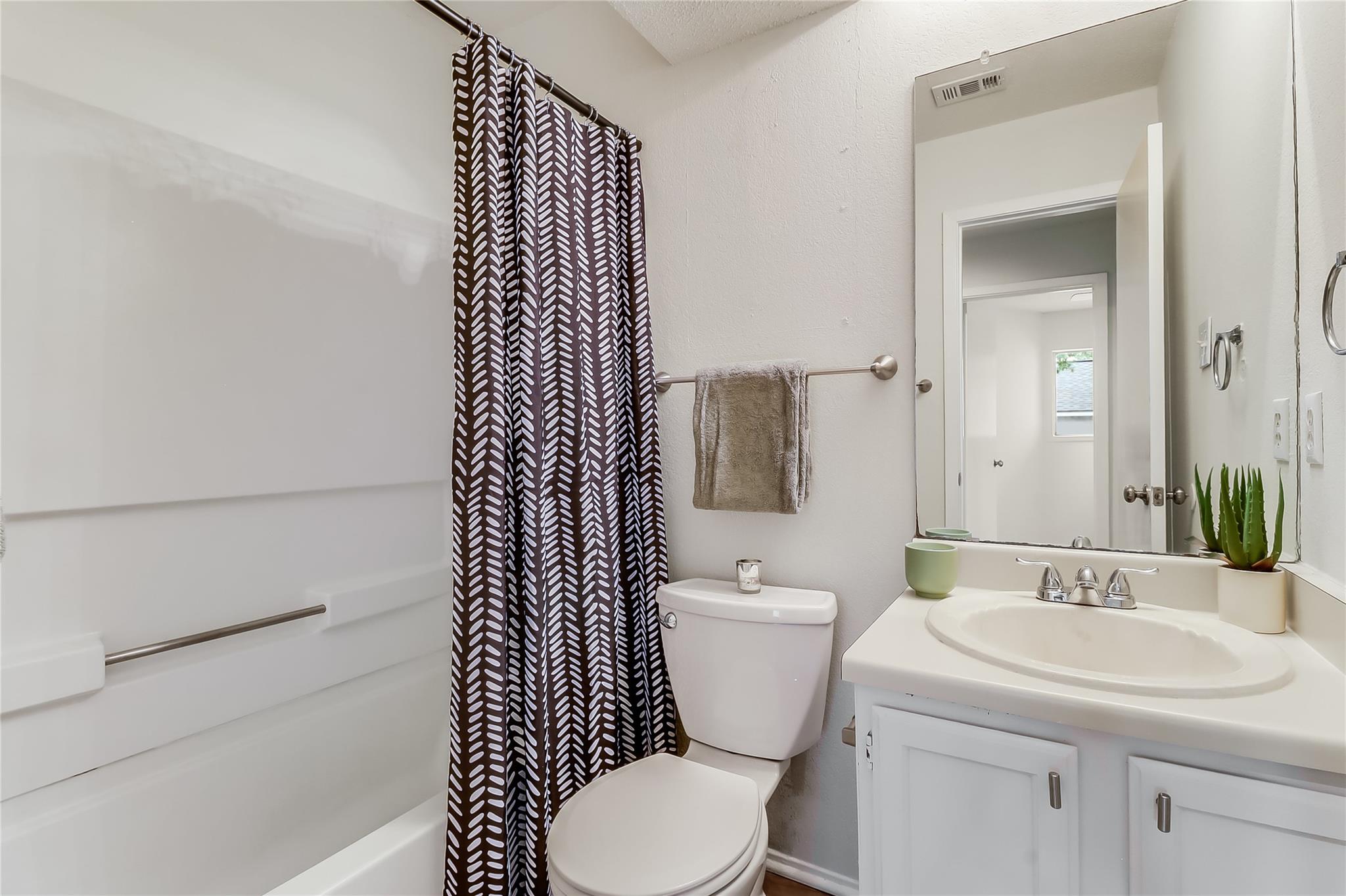 10611 Carovilli Dr, Austin, TX 78748