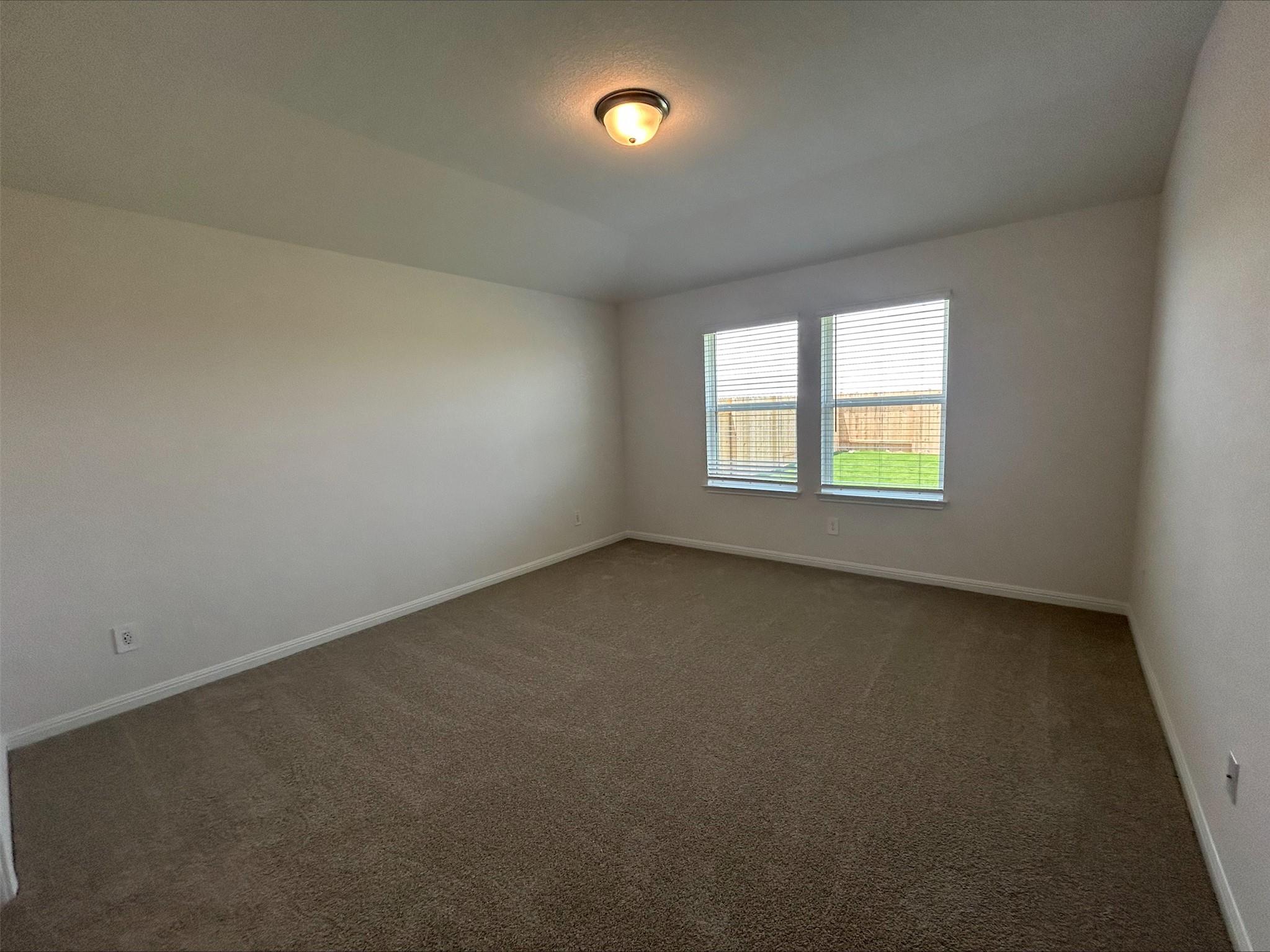 137 Honey Bee Rd, Jarrell, TX 76537