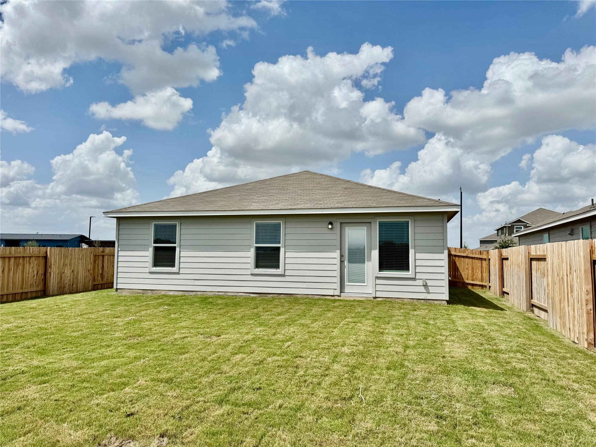 162 Honey Onyx Trl, Kyle, TX 78640
