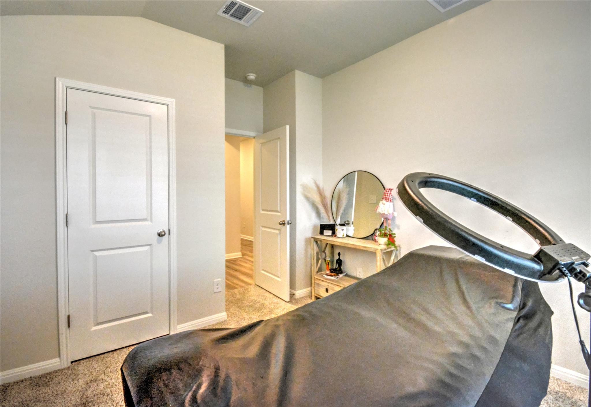 257 Fossil Dr, Kyle, TX 78640