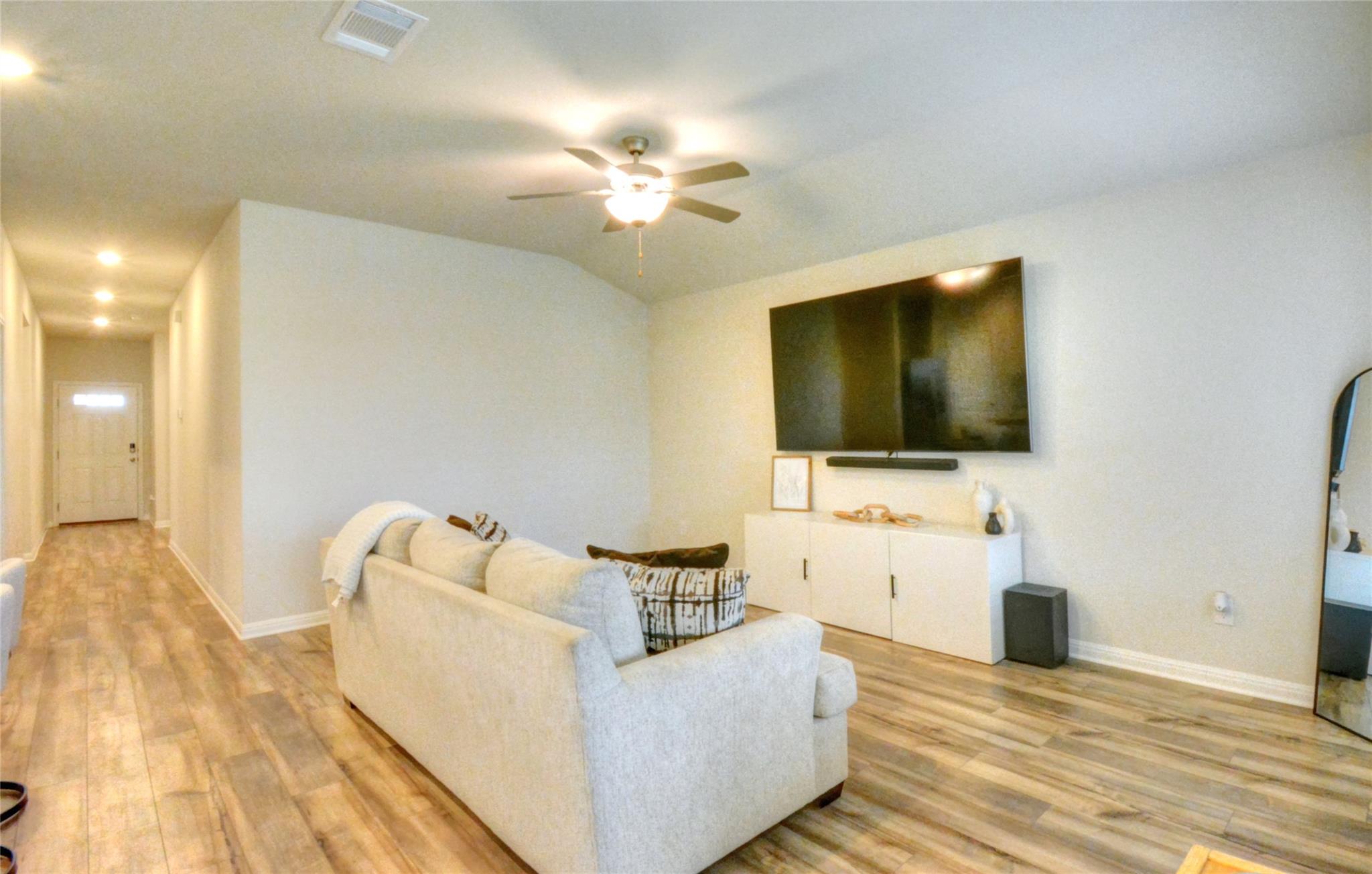 257 Fossil Dr, Kyle, TX 78640