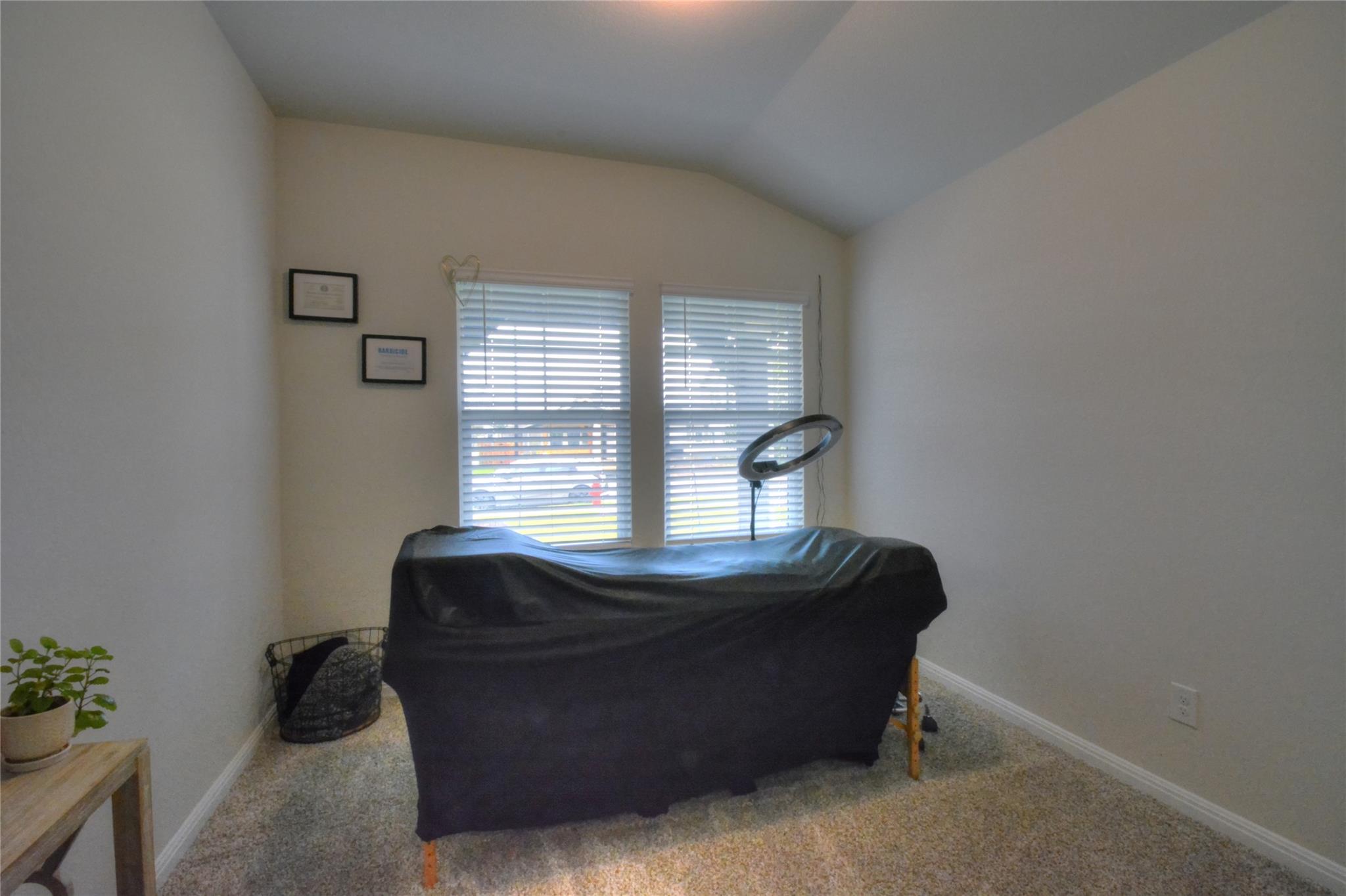 257 Fossil Dr, Kyle, TX 78640