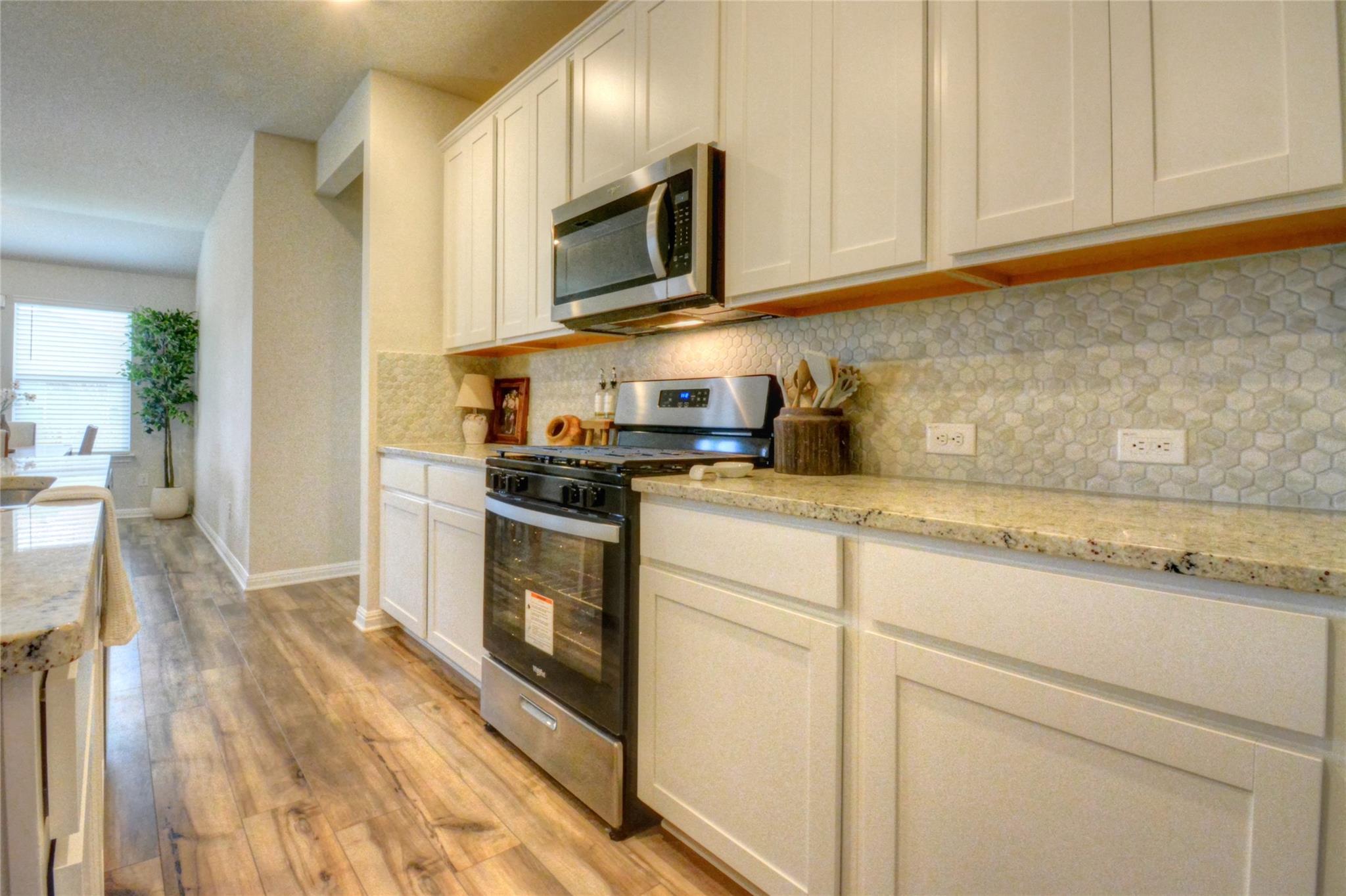 257 Fossil Dr, Kyle, TX 78640