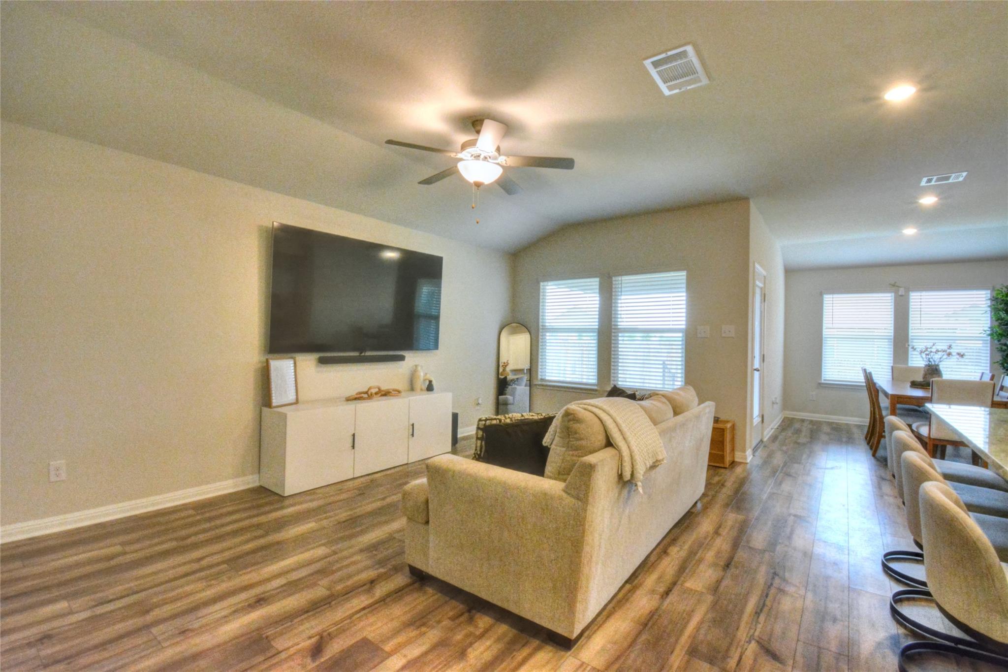 257 Fossil Dr, Kyle, TX 78640
