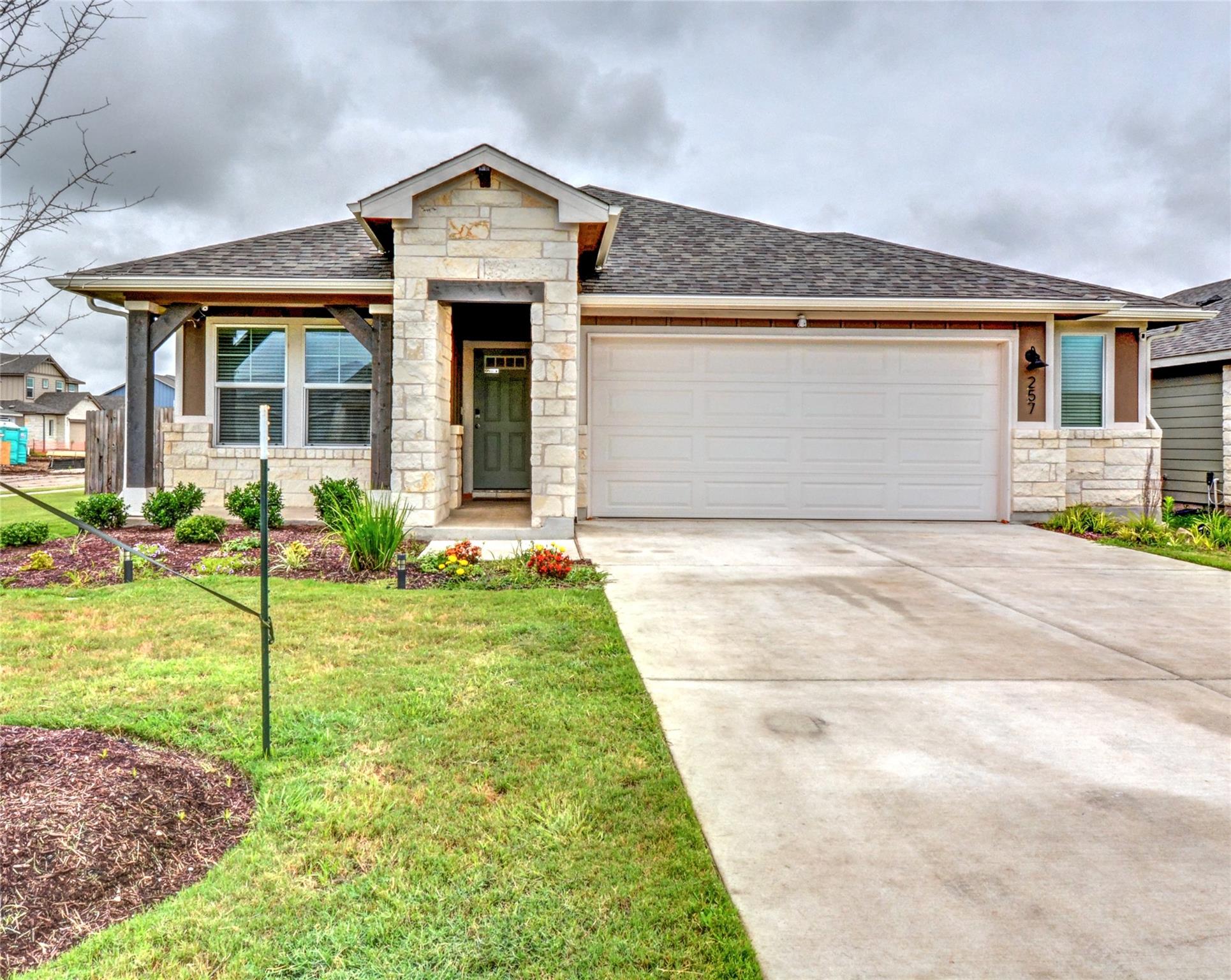 257 Fossil Dr, Kyle, TX 78640