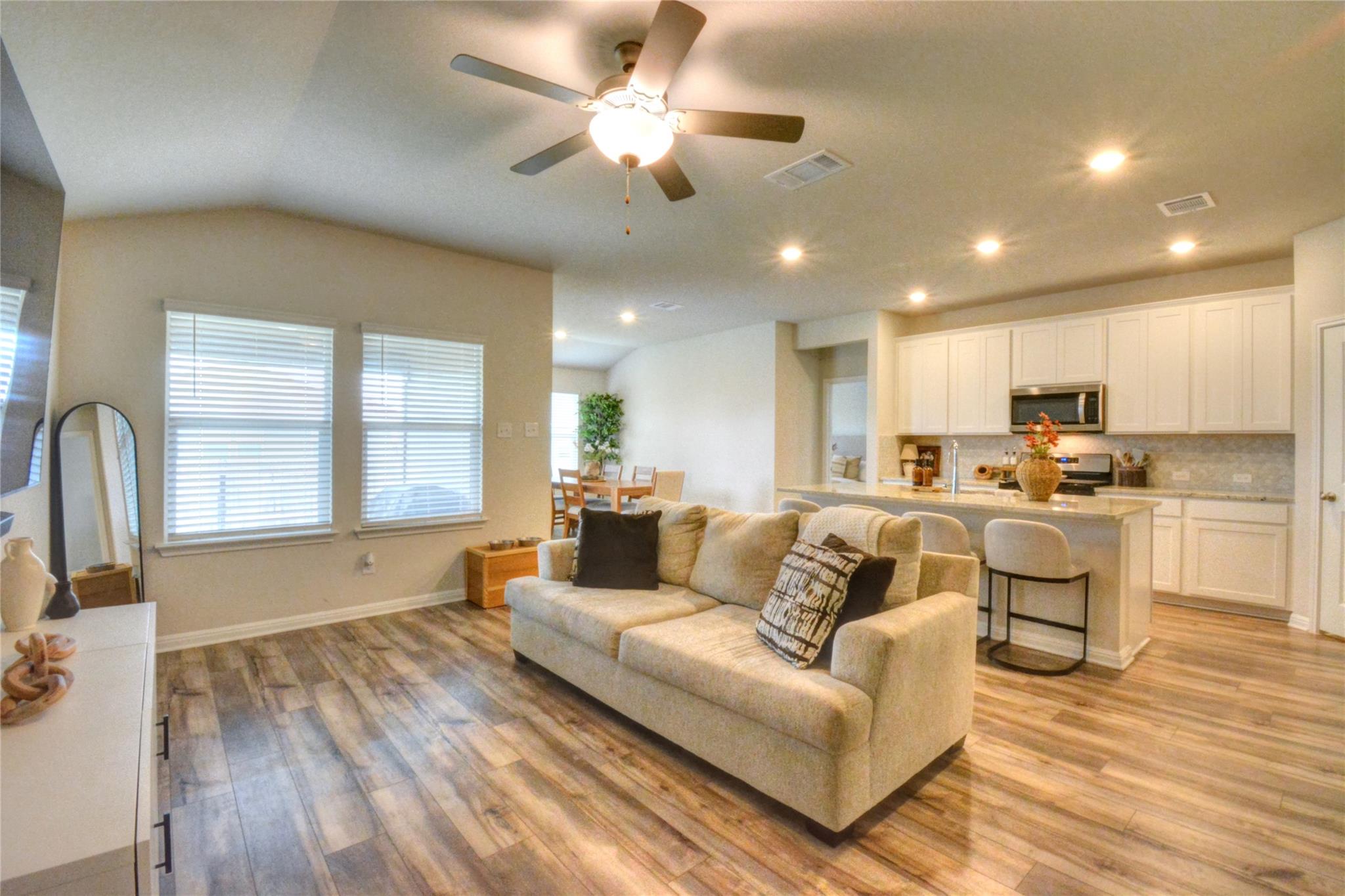 257 Fossil Dr, Kyle, TX 78640