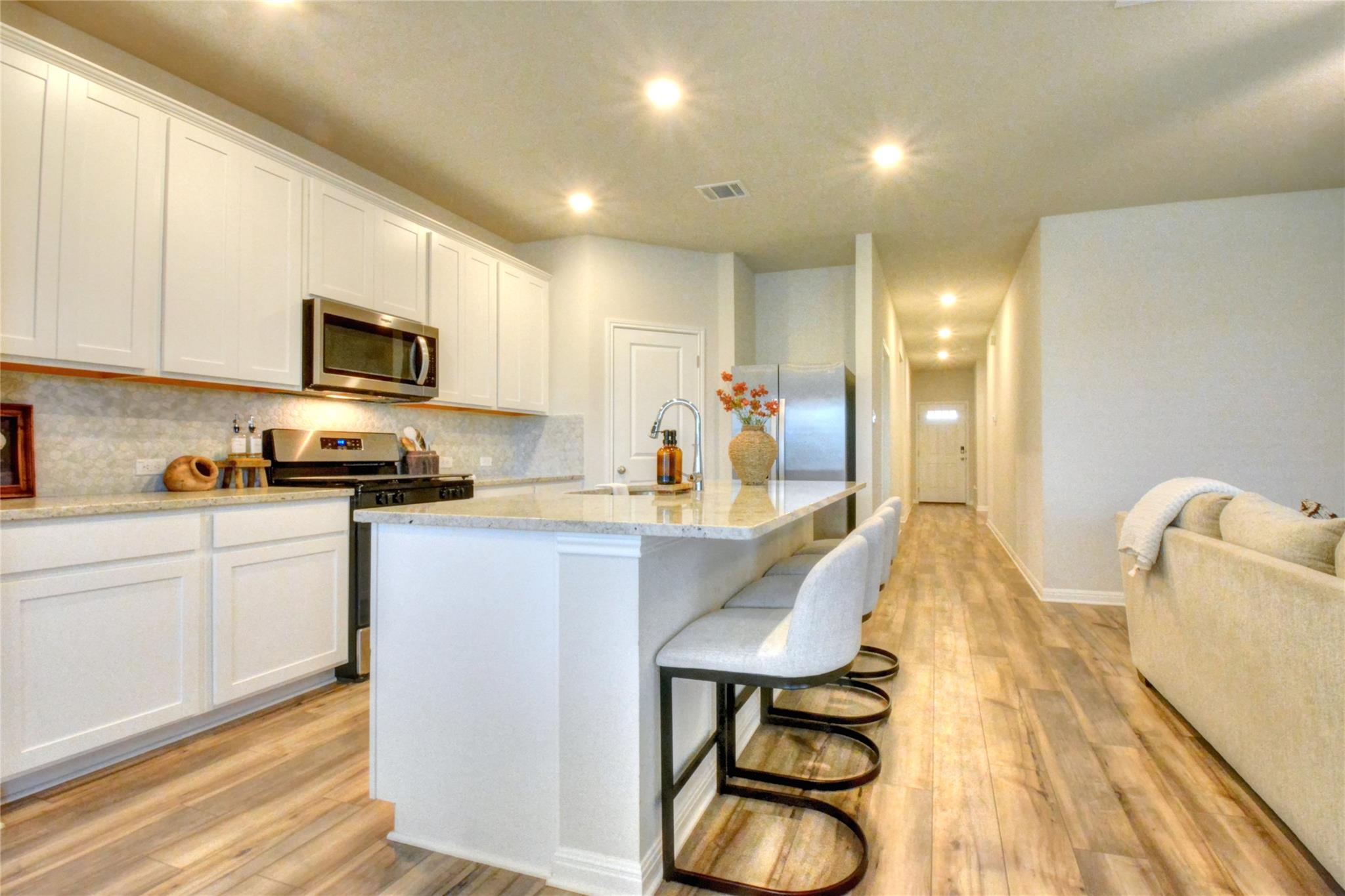 257 Fossil Dr, Kyle, TX 78640