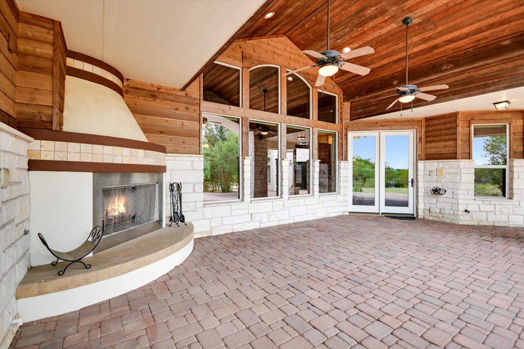 150 Story Dr, Buda, TX 78610