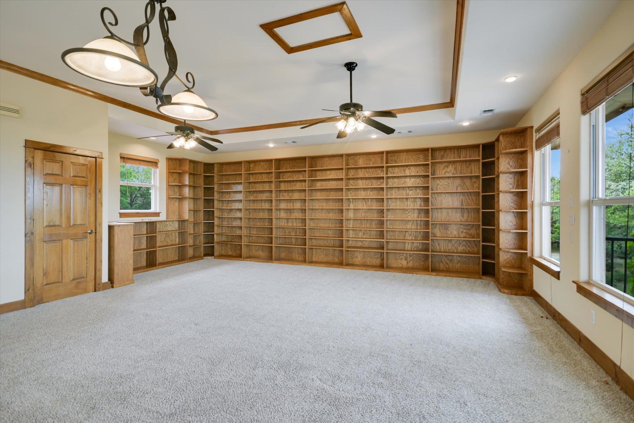 150 Story Dr, Buda, TX 78610