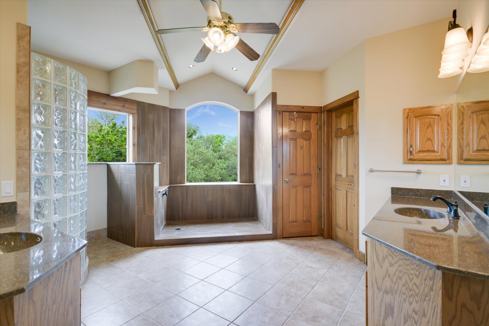 150 Story Dr, Buda, TX 78610